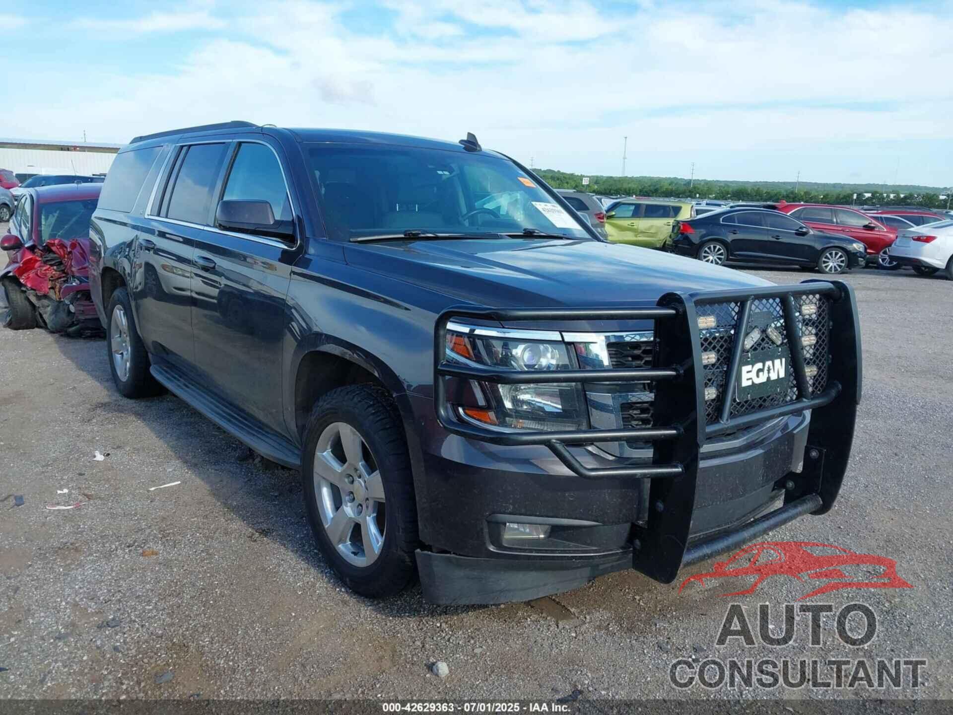 CHEVROLET SUBURBAN 2015 - 1GNSCJKC7FR563961