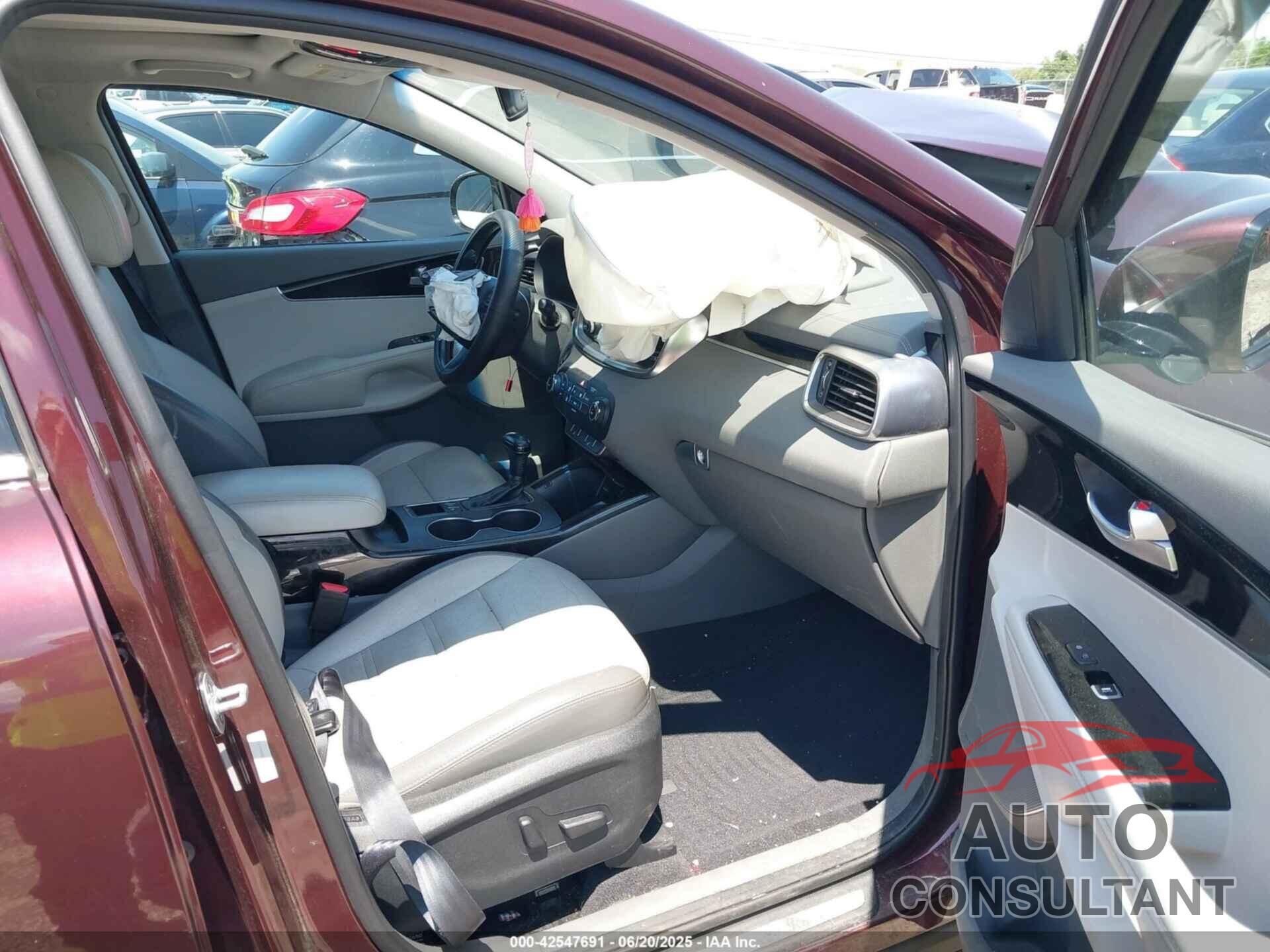 KIA SORENTO 2017 - 5XYPKDA54HG311401