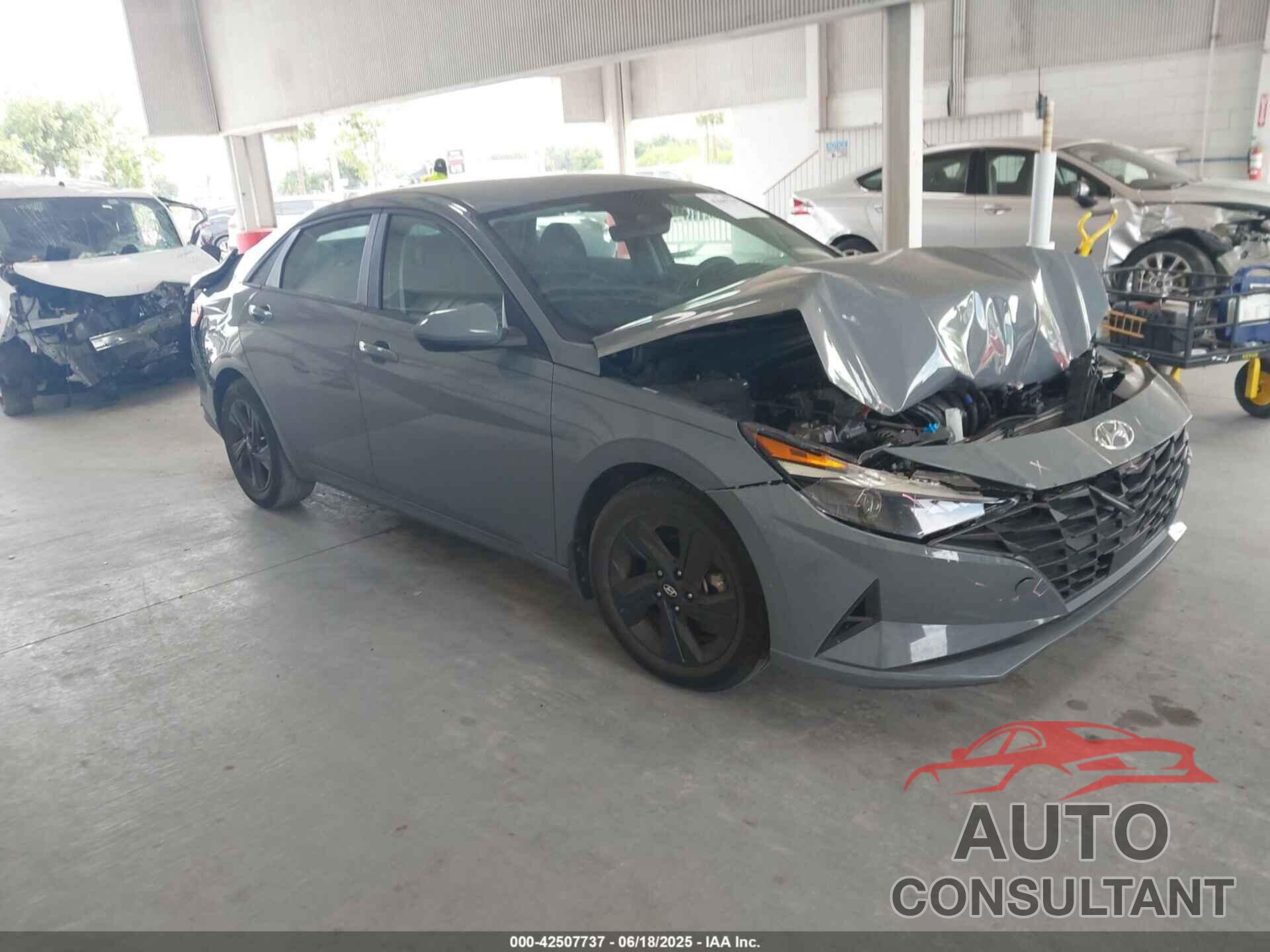 HYUNDAI ELANTRA 2022 - KMHLS4AGXNU257771