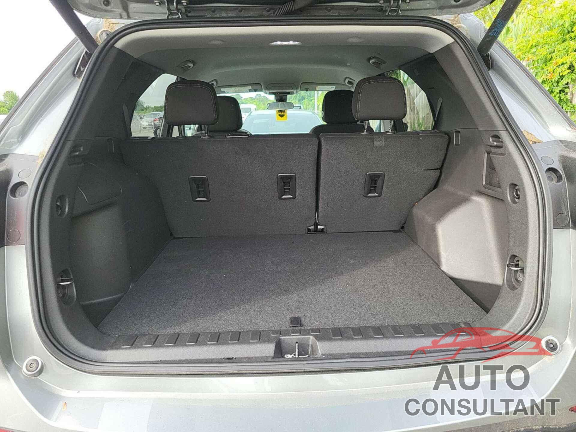 CHEVROLET EQUINOX 2023 - 3GNAXJEG0PL124639