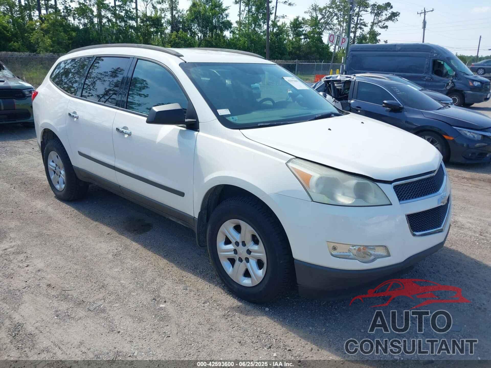 CHEVROLET TRAVERSE 2011 - 1GNKREED4BJ110402