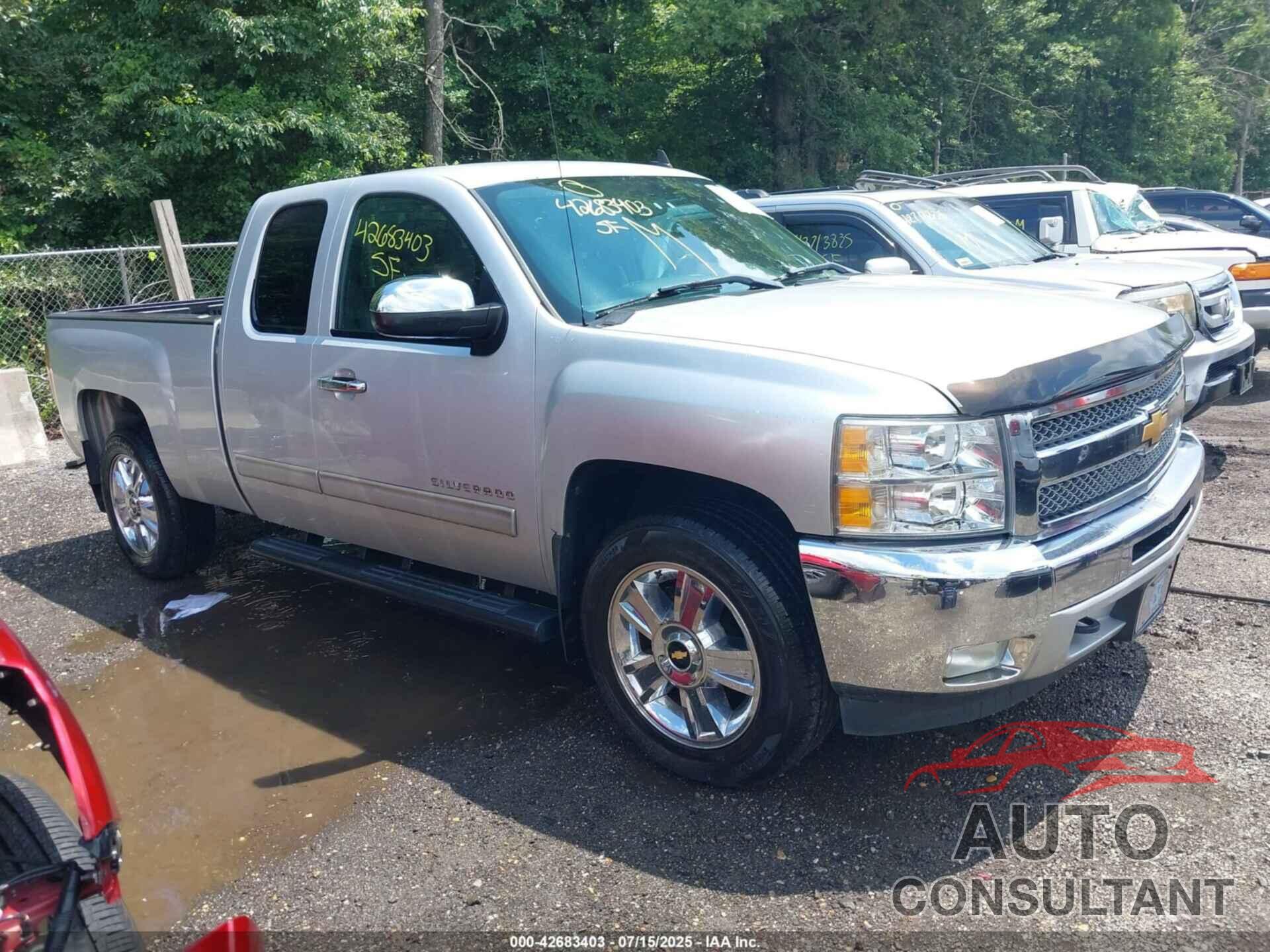 CHEVROLET SILVERADO 1500 2012 - 1GCRCSE01CZ170192