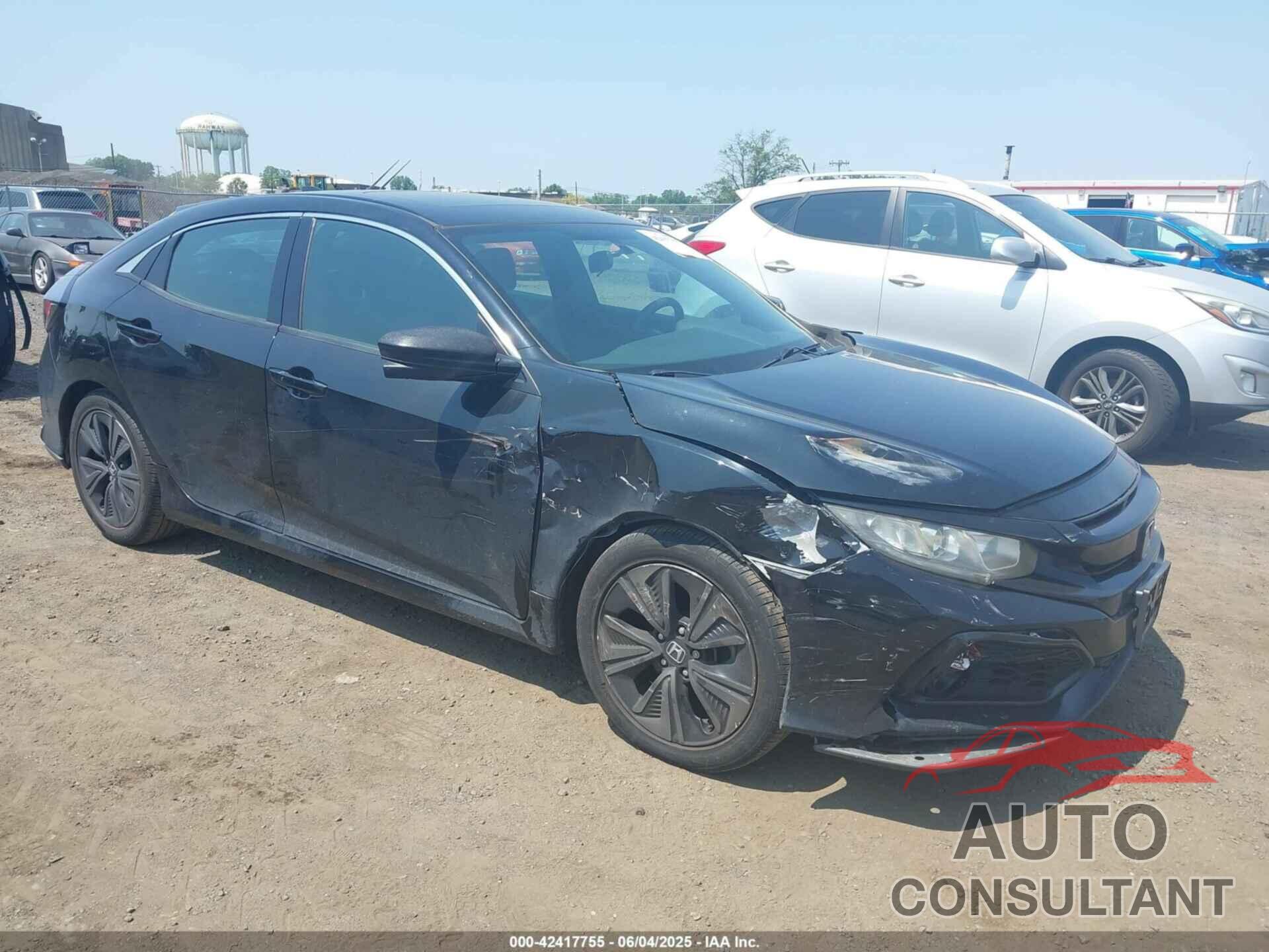 HONDA CIVIC 2018 - SHHFK7H57JU431000