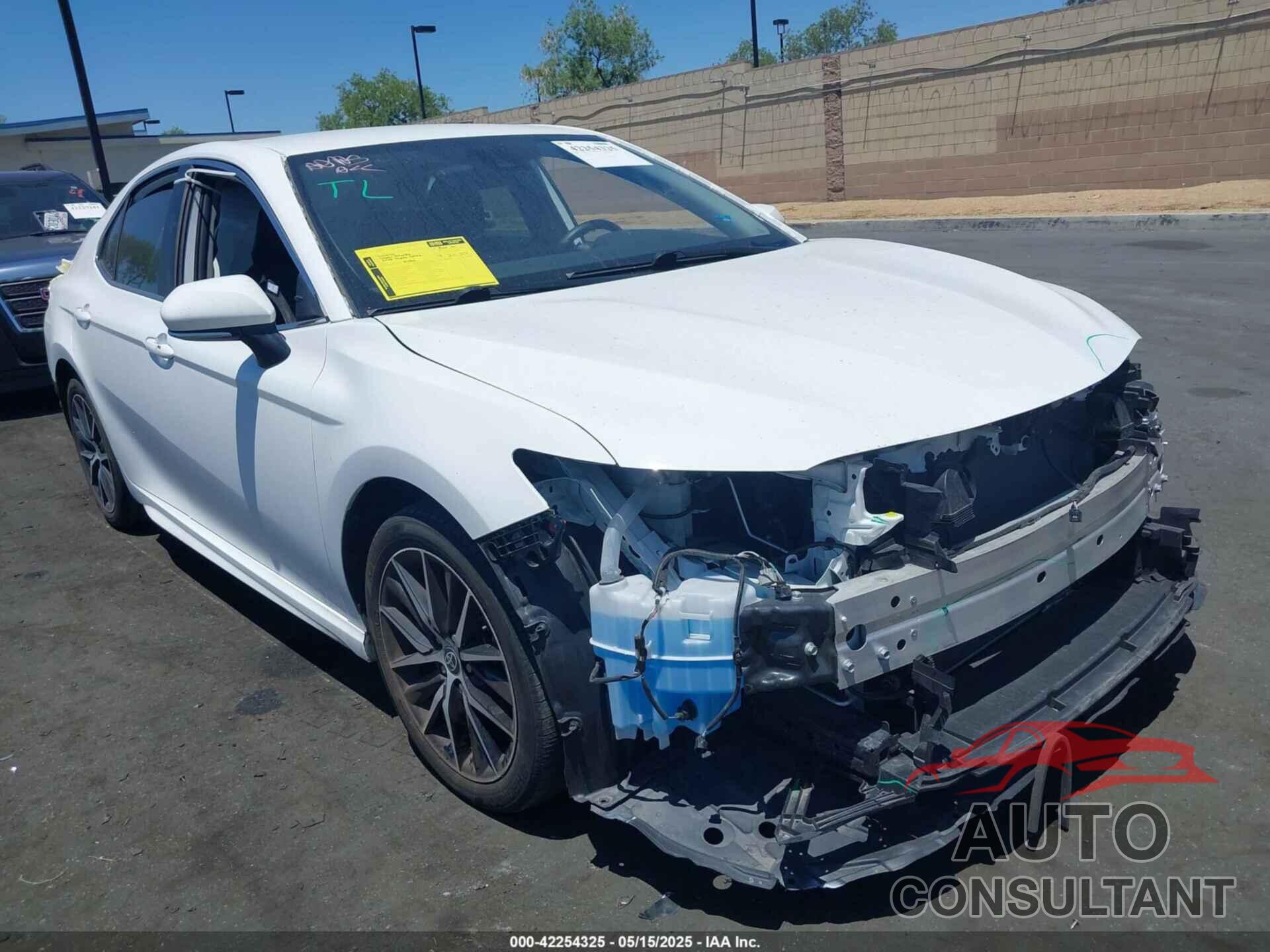 TOYOTA CAMRY 2023 - 4T1G11AK2PU826154