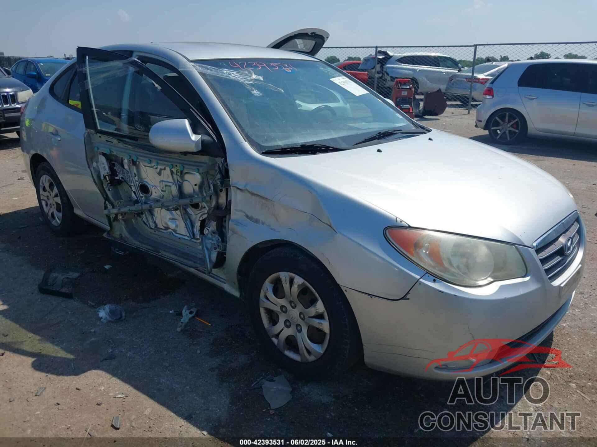 HYUNDAI ELANTRA 2010 - KMHDU4AD7AU142835