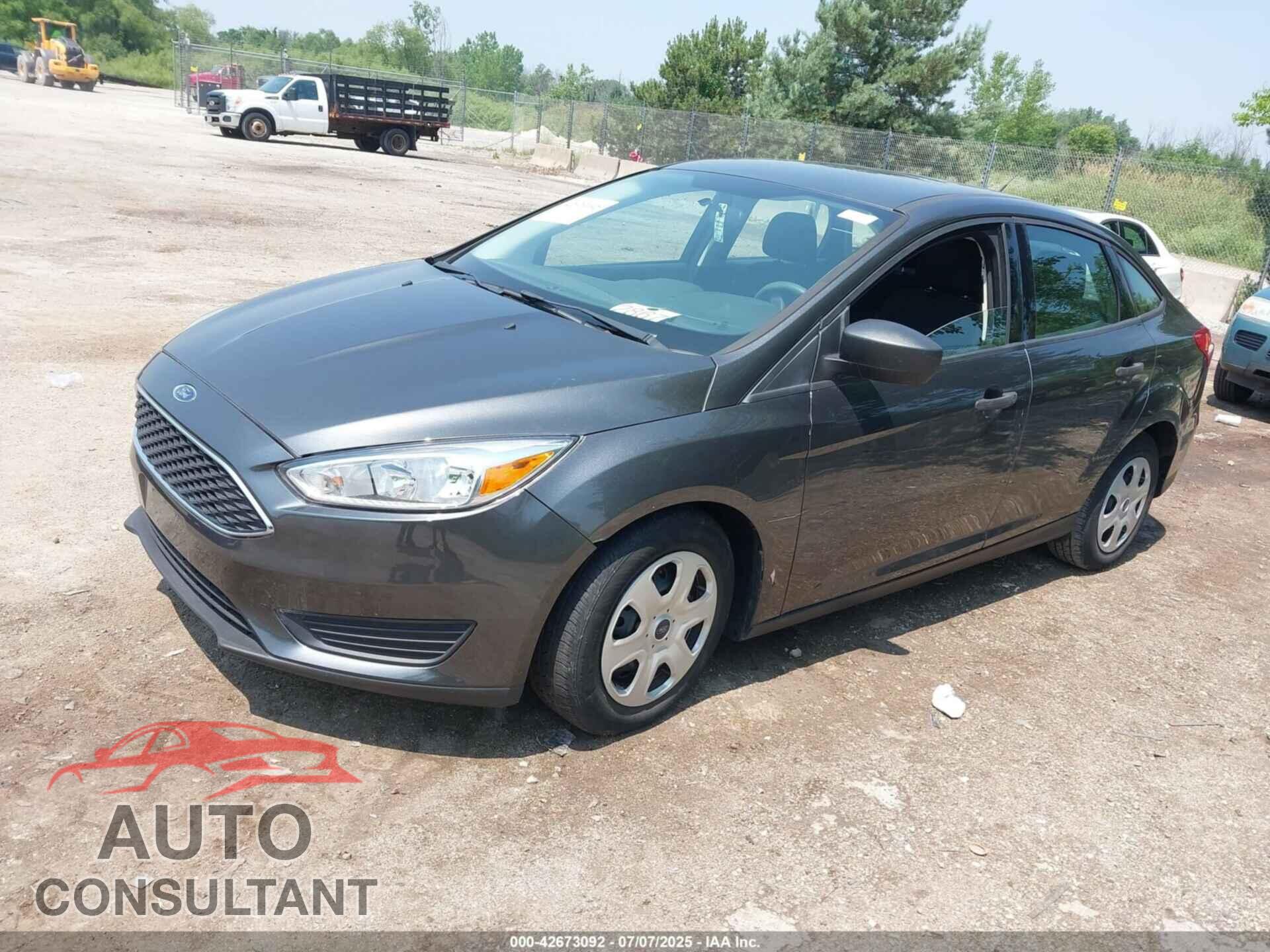FORD FOCUS 2017 - 1FADP3E23HL270171
