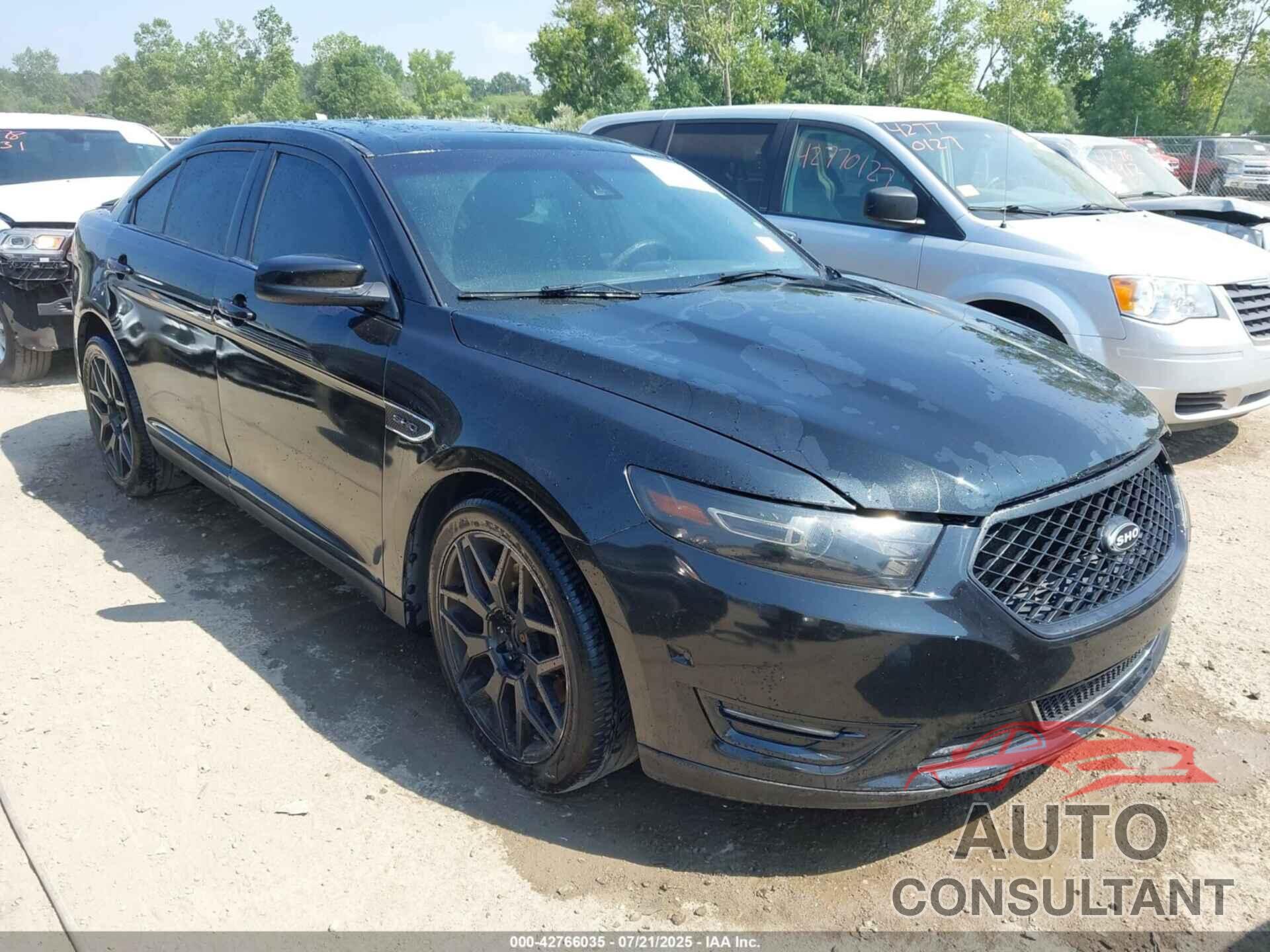 FORD TAURUS 2015 - 1FAHP2KTXFG134800
