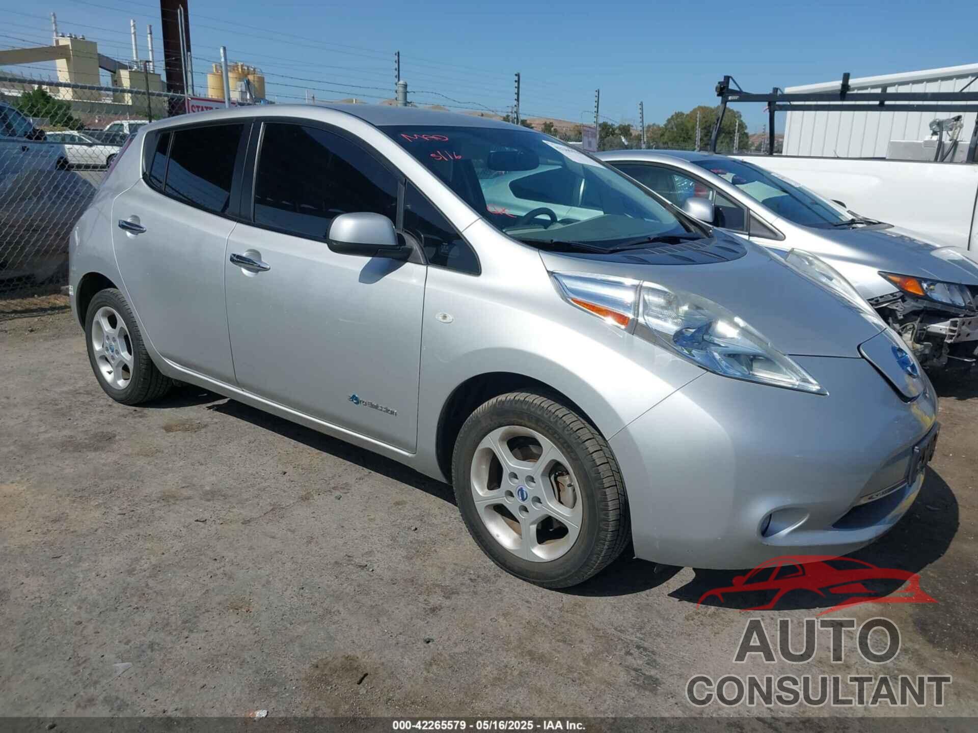 NISSAN LEAF 2011 - JN1AZ0CP7BT008166