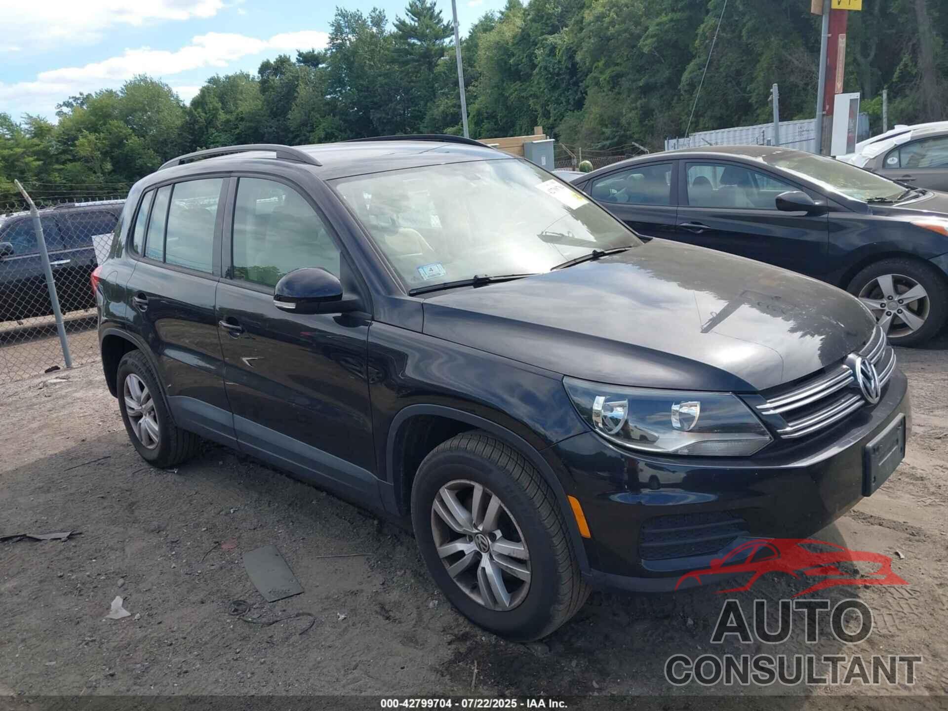 VOLKSWAGEN TIGUAN 2016 - WVGAV7AX3GW600525