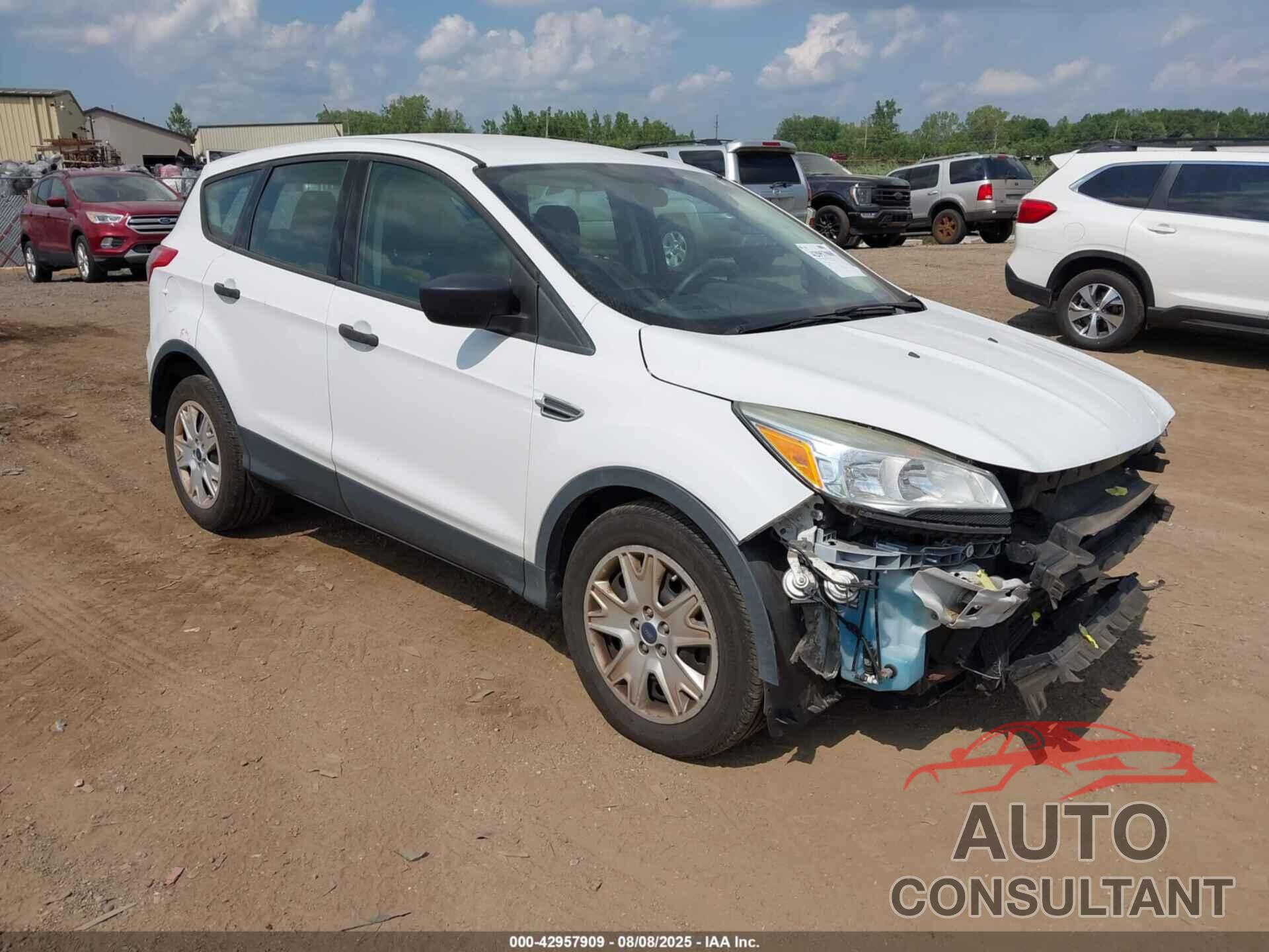 FORD ESCAPE 2015 - 1FMCU0F76FUA56107