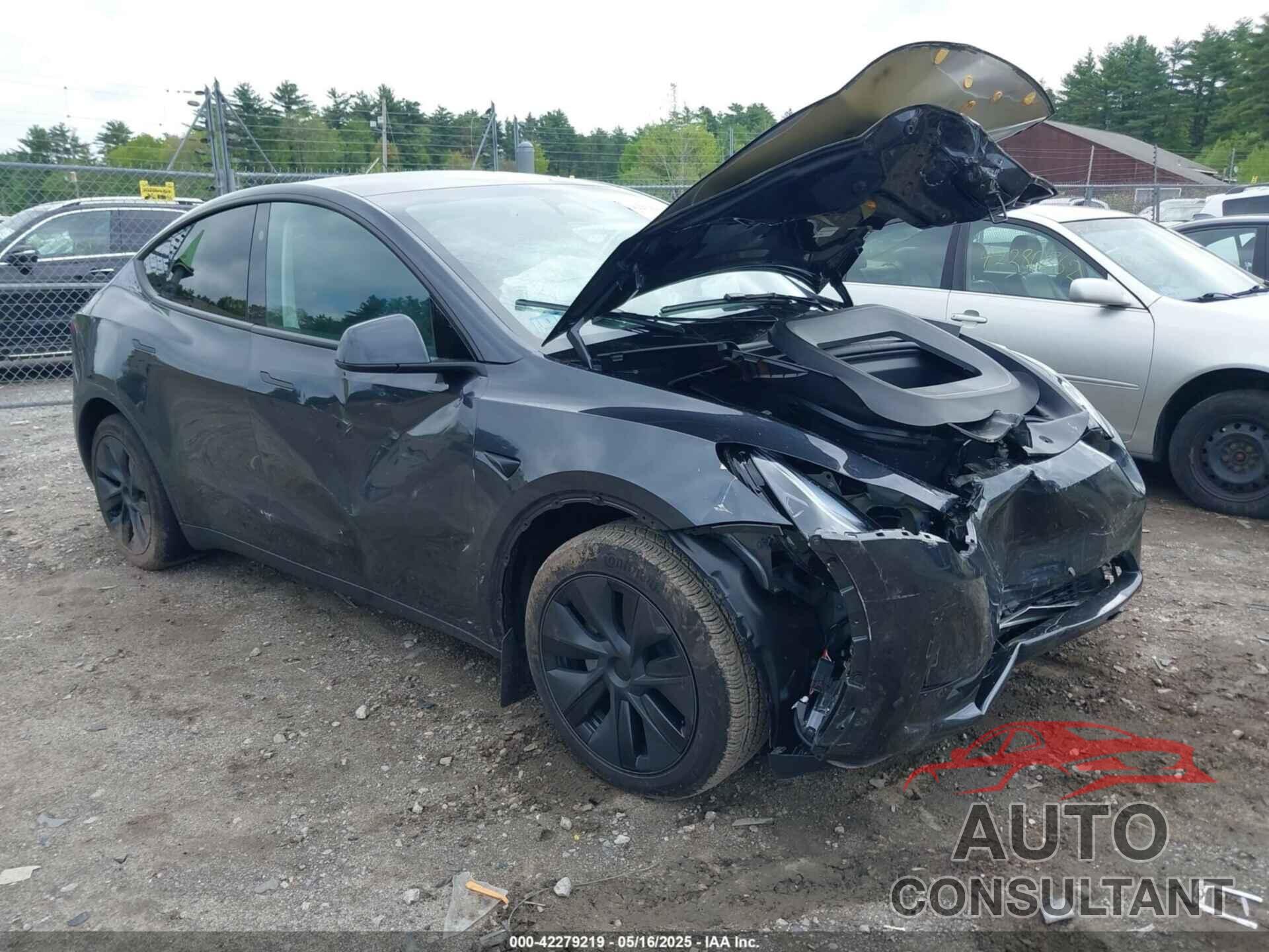 TESLA MODEL Y 2025 - 7SAYGDED0SF320508