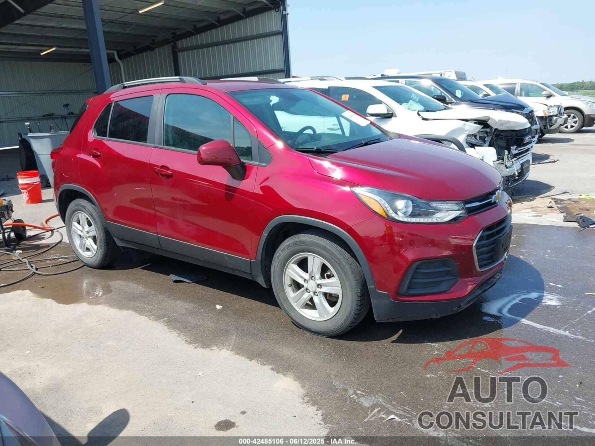 CHEVROLET TRAX 2021 - KL7CJLSM3MB373102