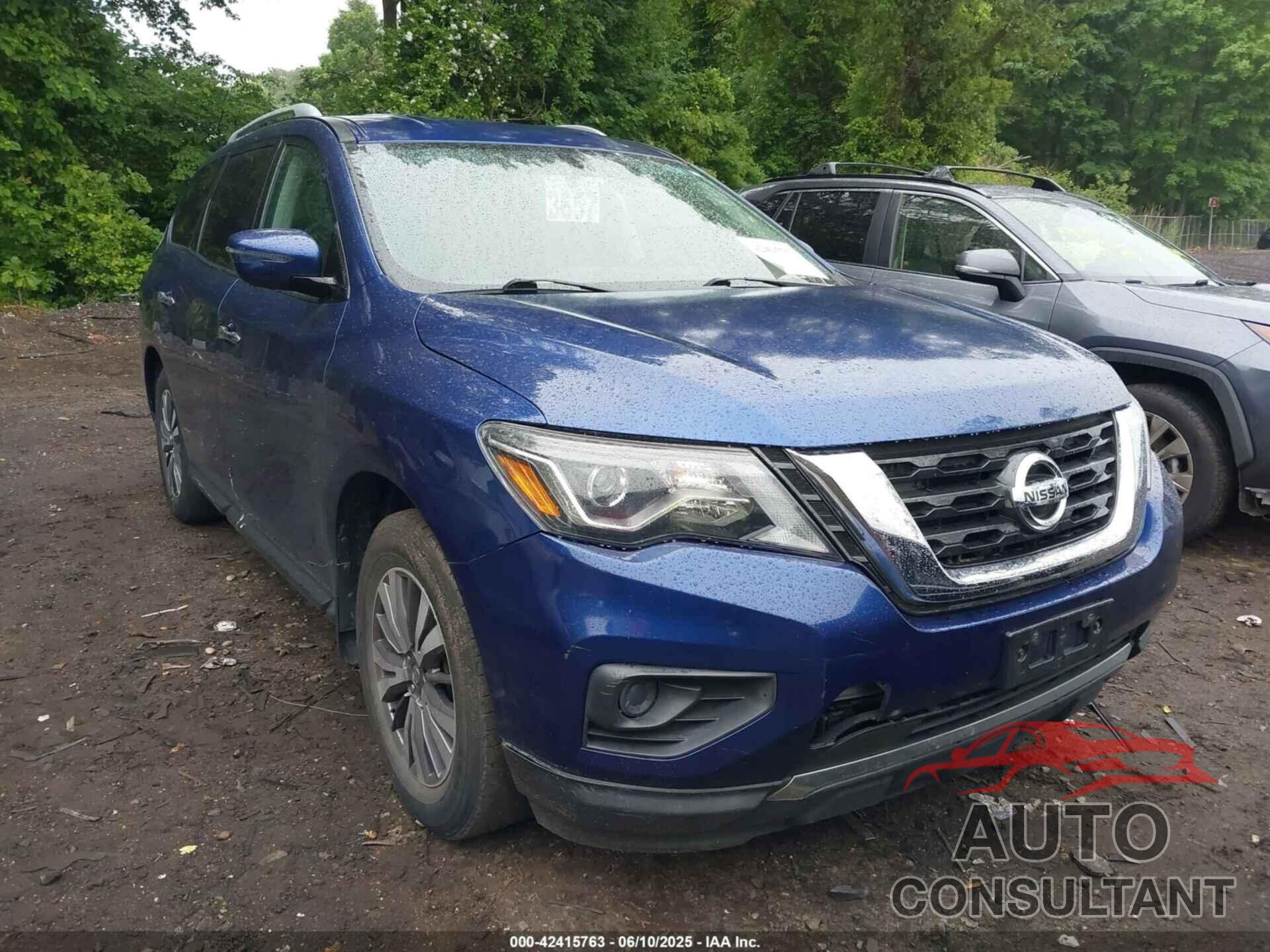 NISSAN PATHFINDER 2018 - 5N1DR2MM6JC652102