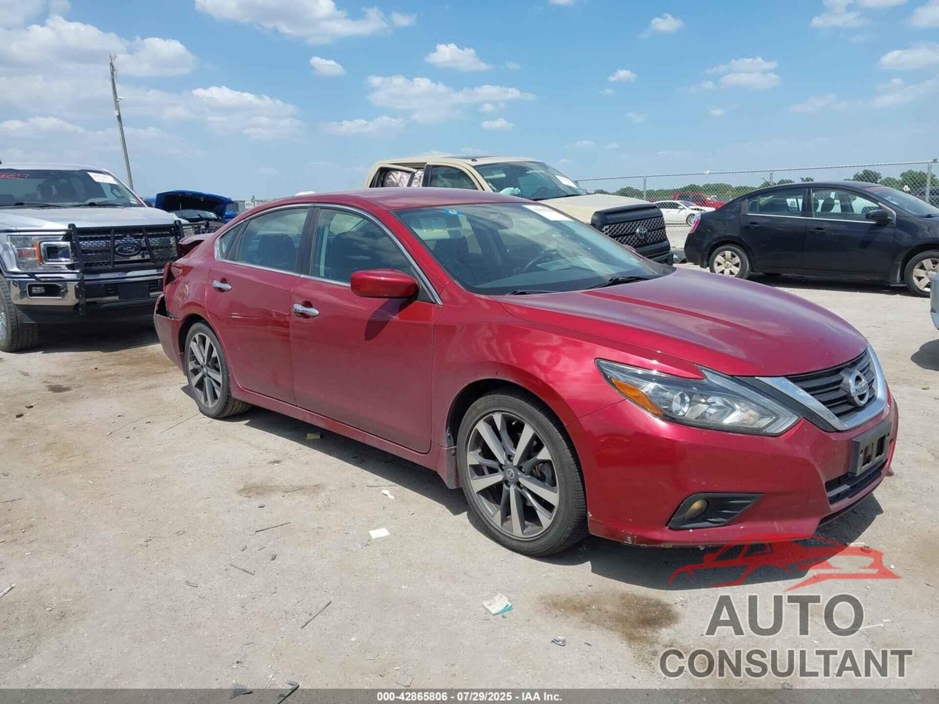 NISSAN ALTIMA 2017 - 1N4AL3AP6HC156066