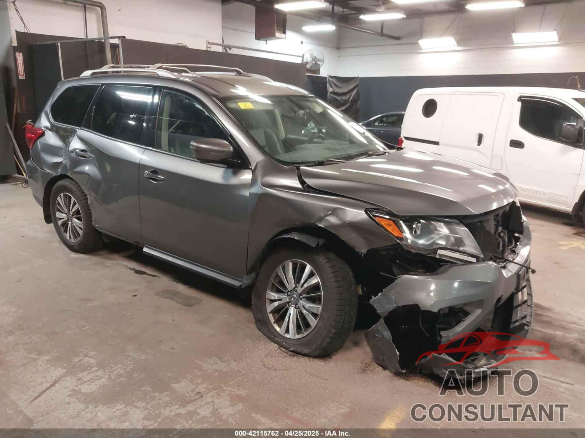 NISSAN PATHFINDER 2018 - 5N1DR2MM0JC660115