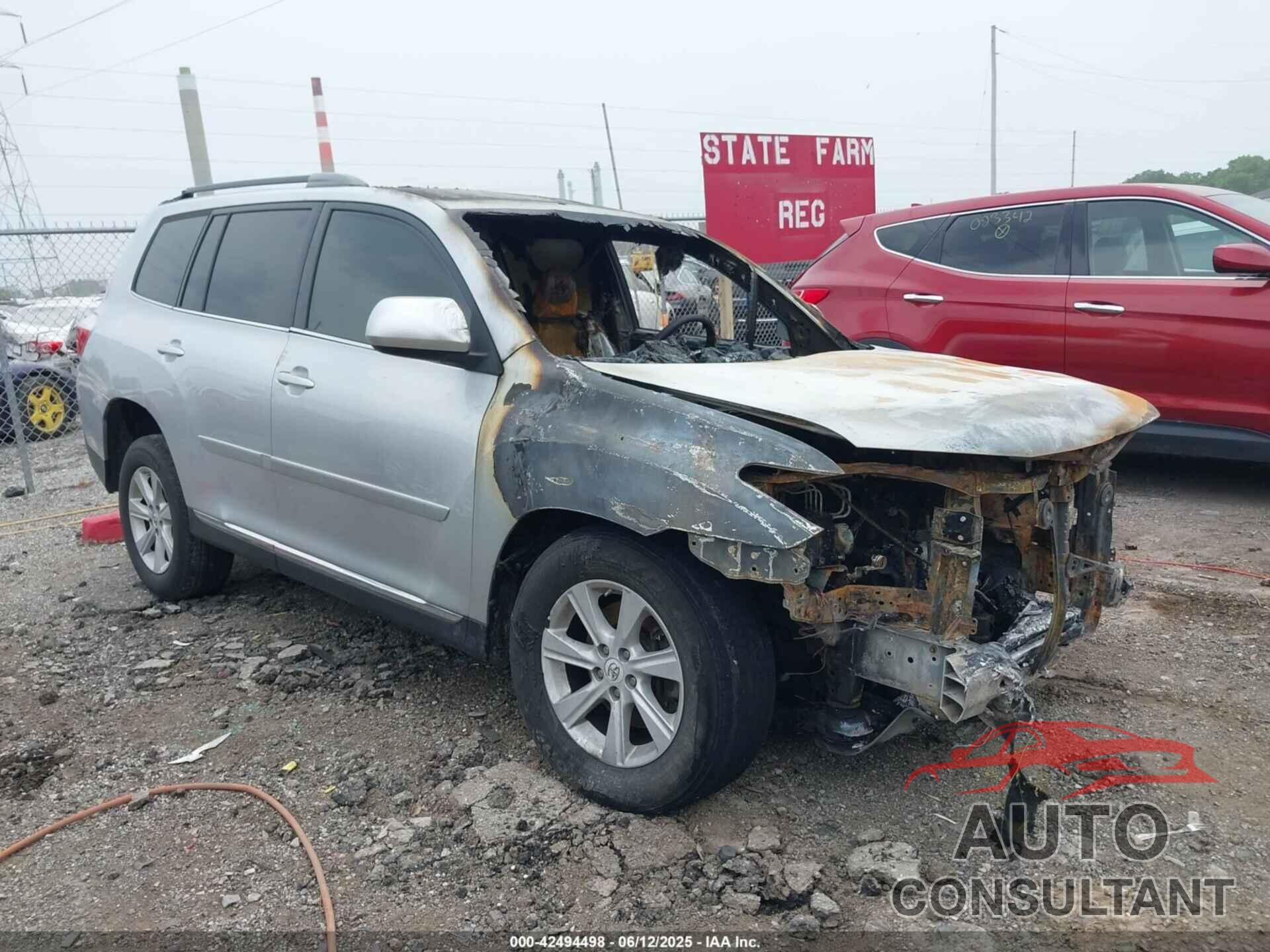 TOYOTA HIGHLANDER 2013 - 5TDBK3EHXDS189889