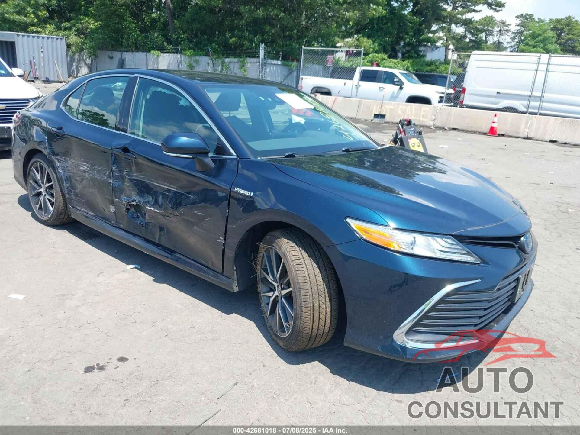 TOYOTA CAMRY 2021 - 4T1F31AK3MU554067