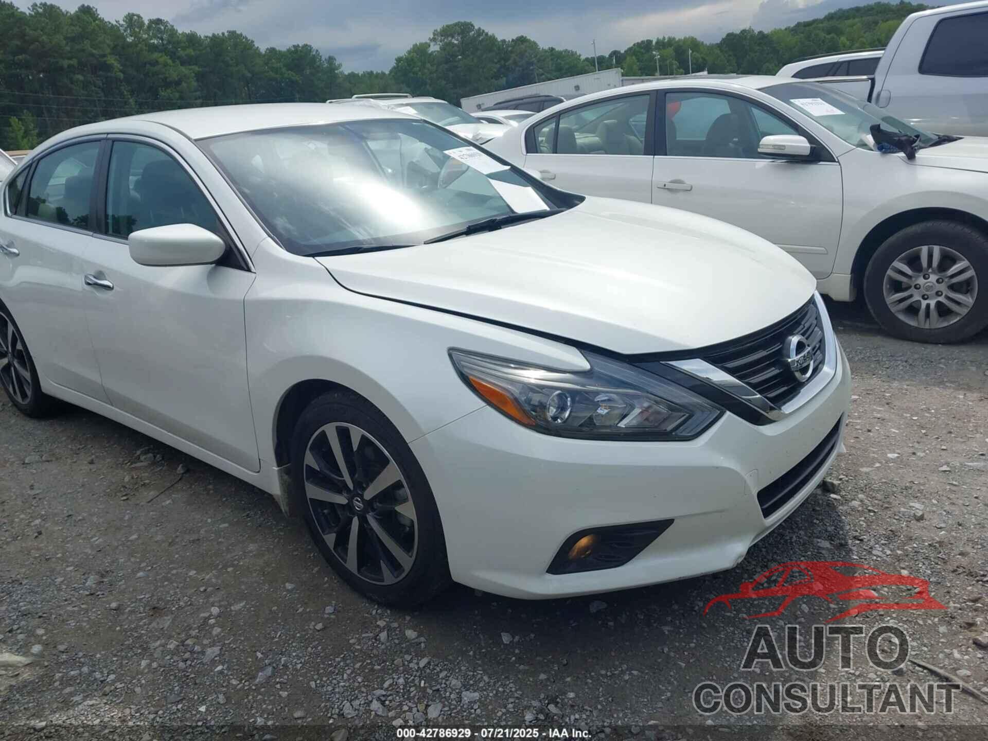 NISSAN ALTIMA 2018 - 1N4AL3AP3JC107932