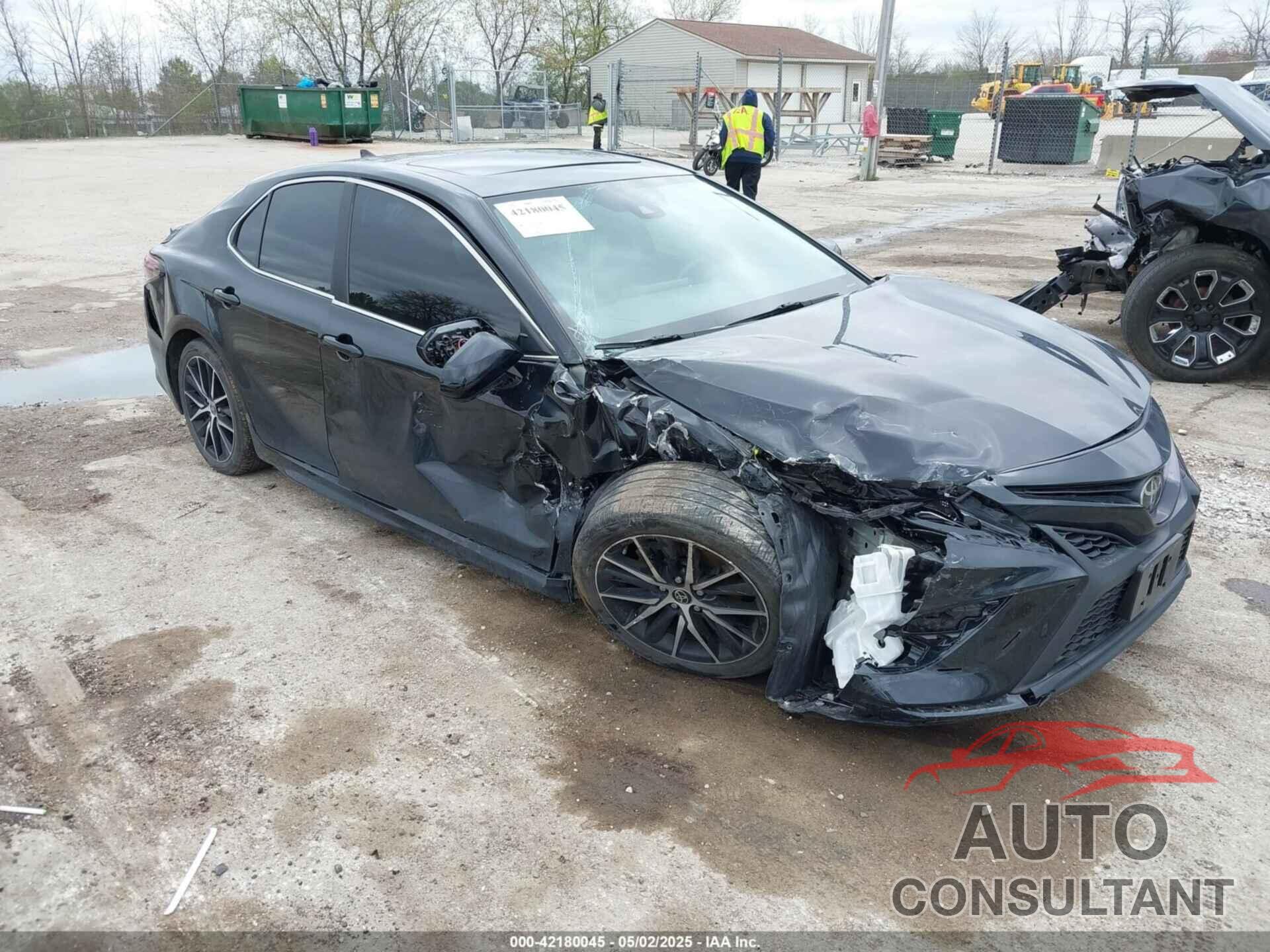 TOYOTA CAMRY 2022 - 4T1T11BK9NU047845
