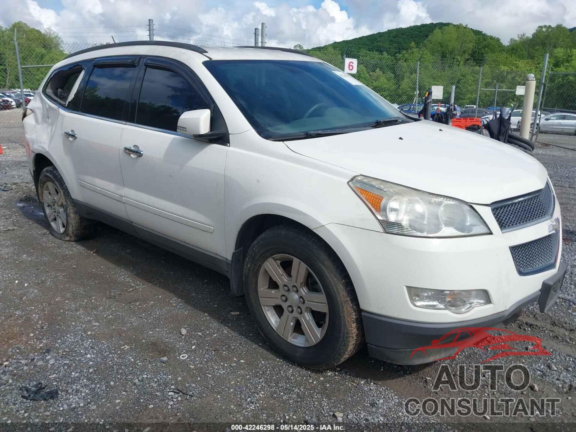 CHEVROLET TRAVERSE 2011 - 1GNKVGED3BJ124038