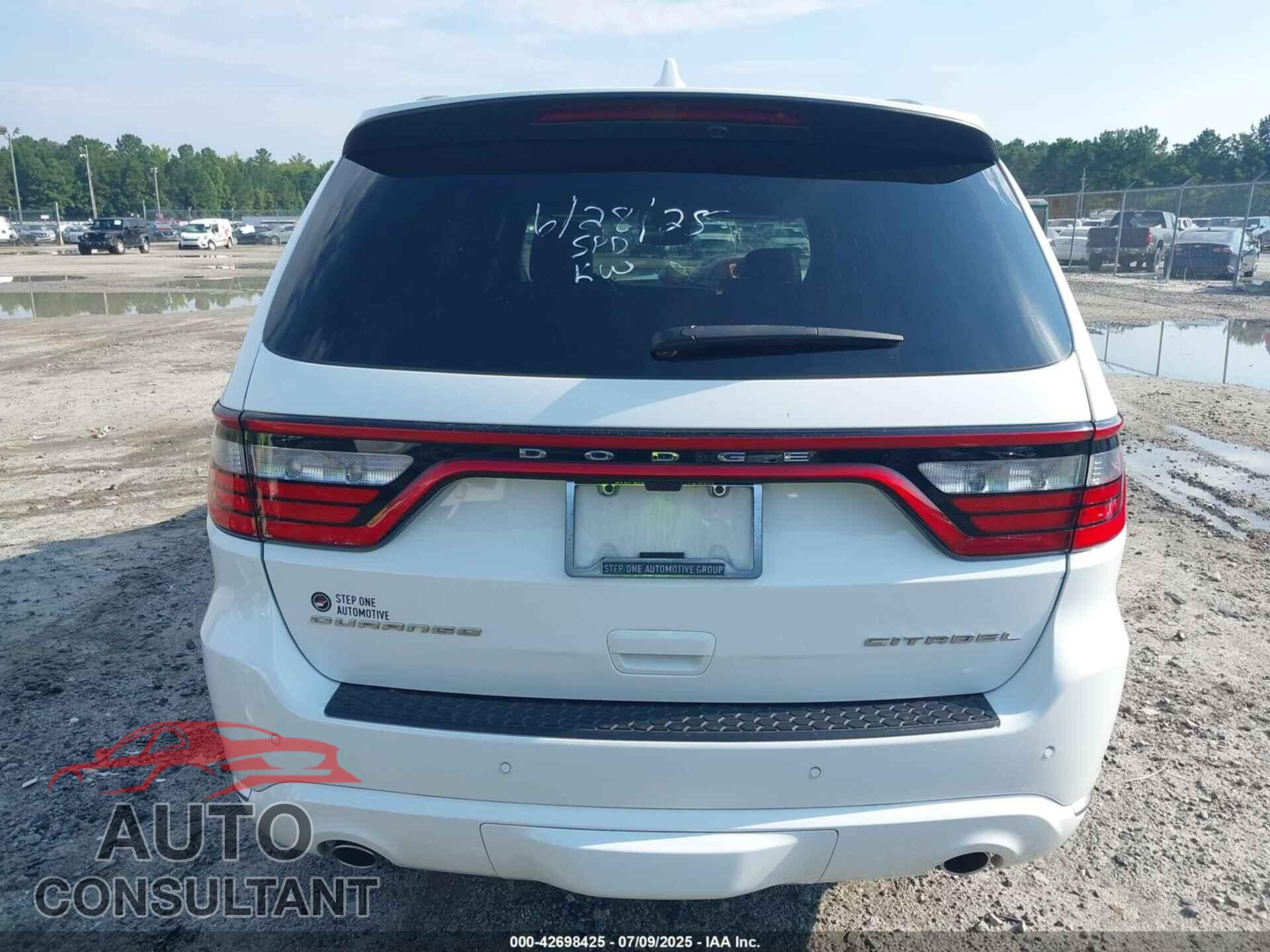 DODGE DURANGO 2021 - 1C4SDHETXMC660436
