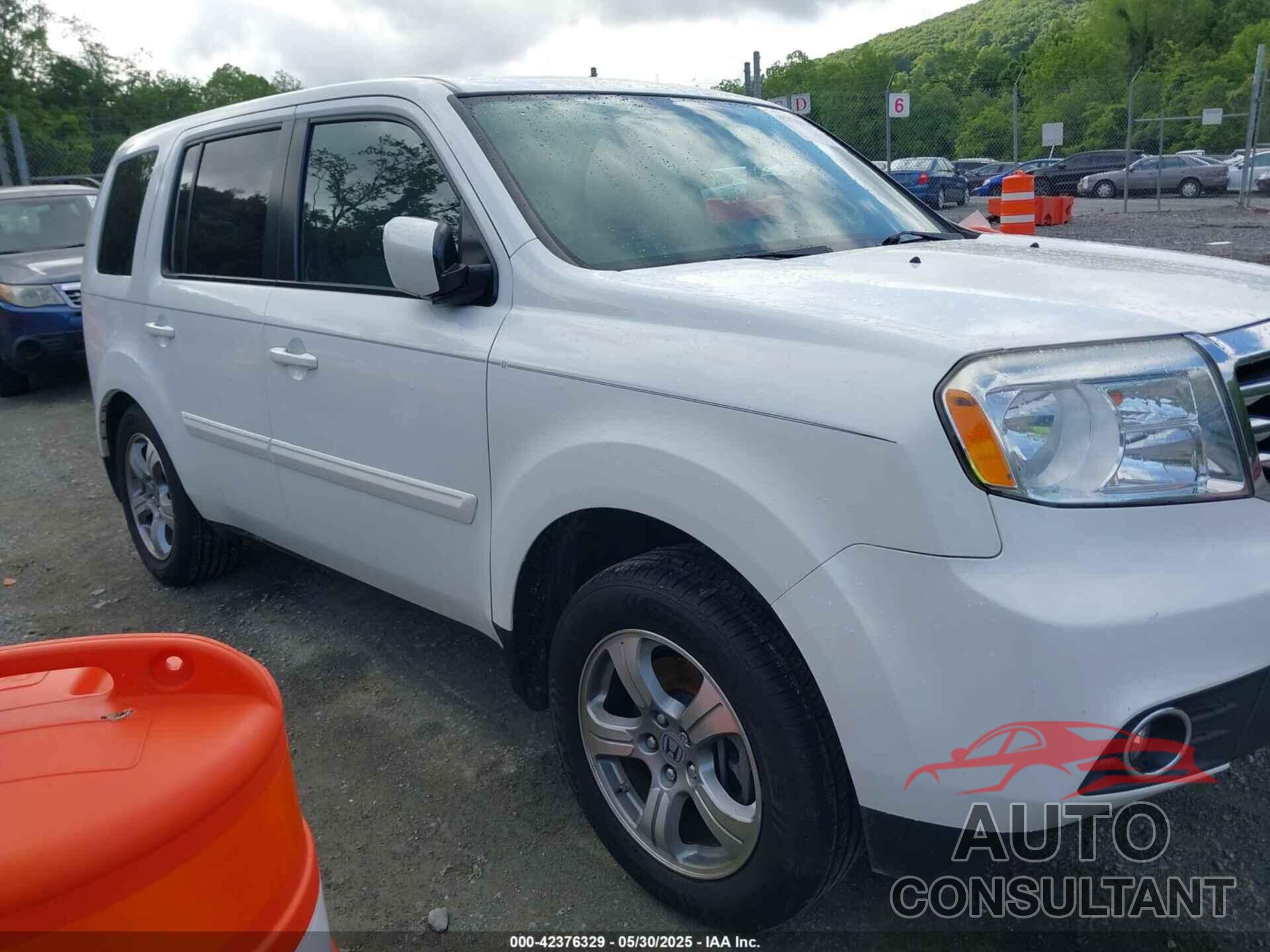 HONDA PILOT 2015 - 5FNYF4H50FB073226