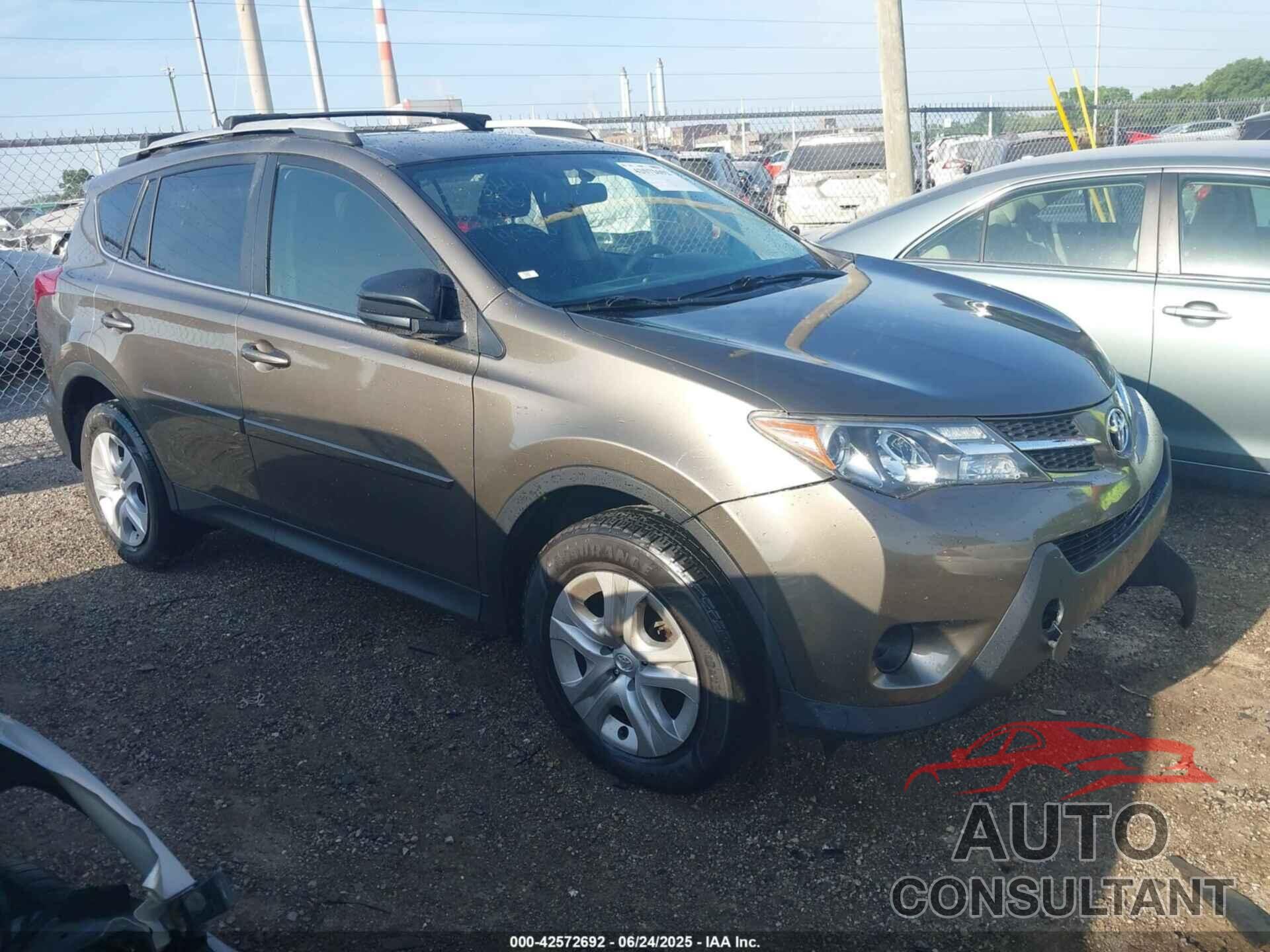 TOYOTA RAV4 2015 - JTMBFREV6FD140135
