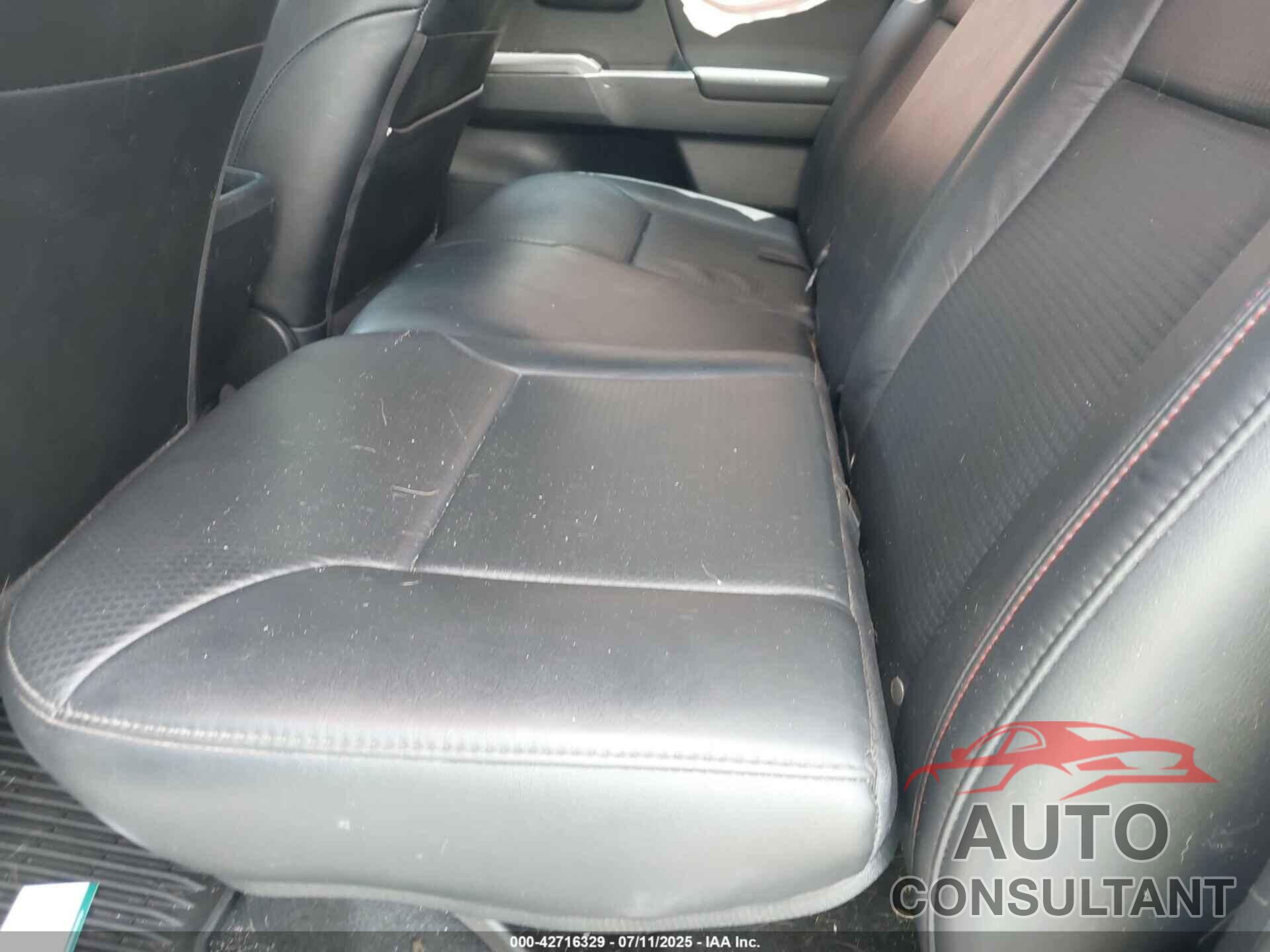 TOYOTA TACOMA 2019 - 5TFCZ5AN7KX187628