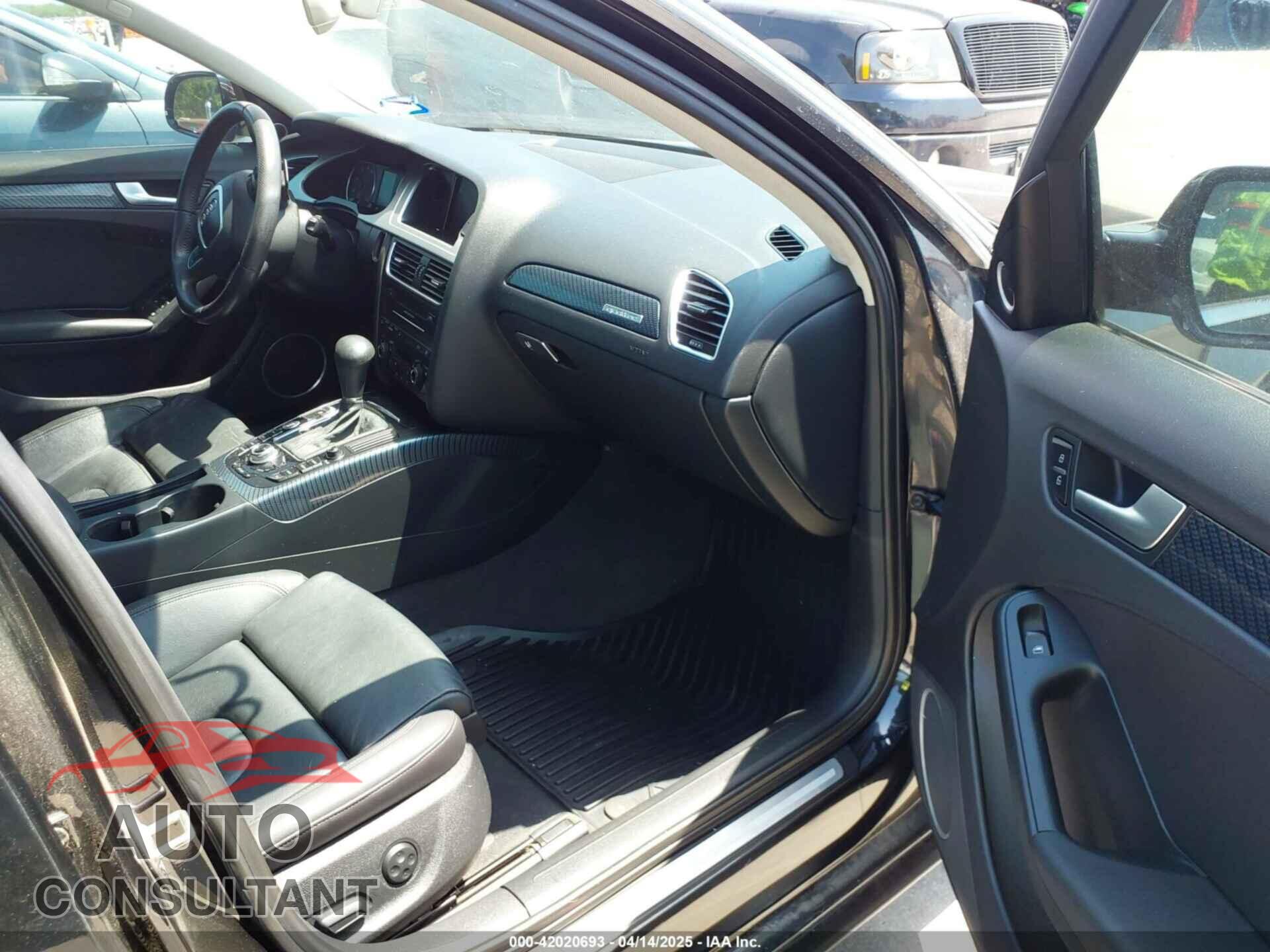 AUDI A4 2012 - WAUKFBFL3CN002477