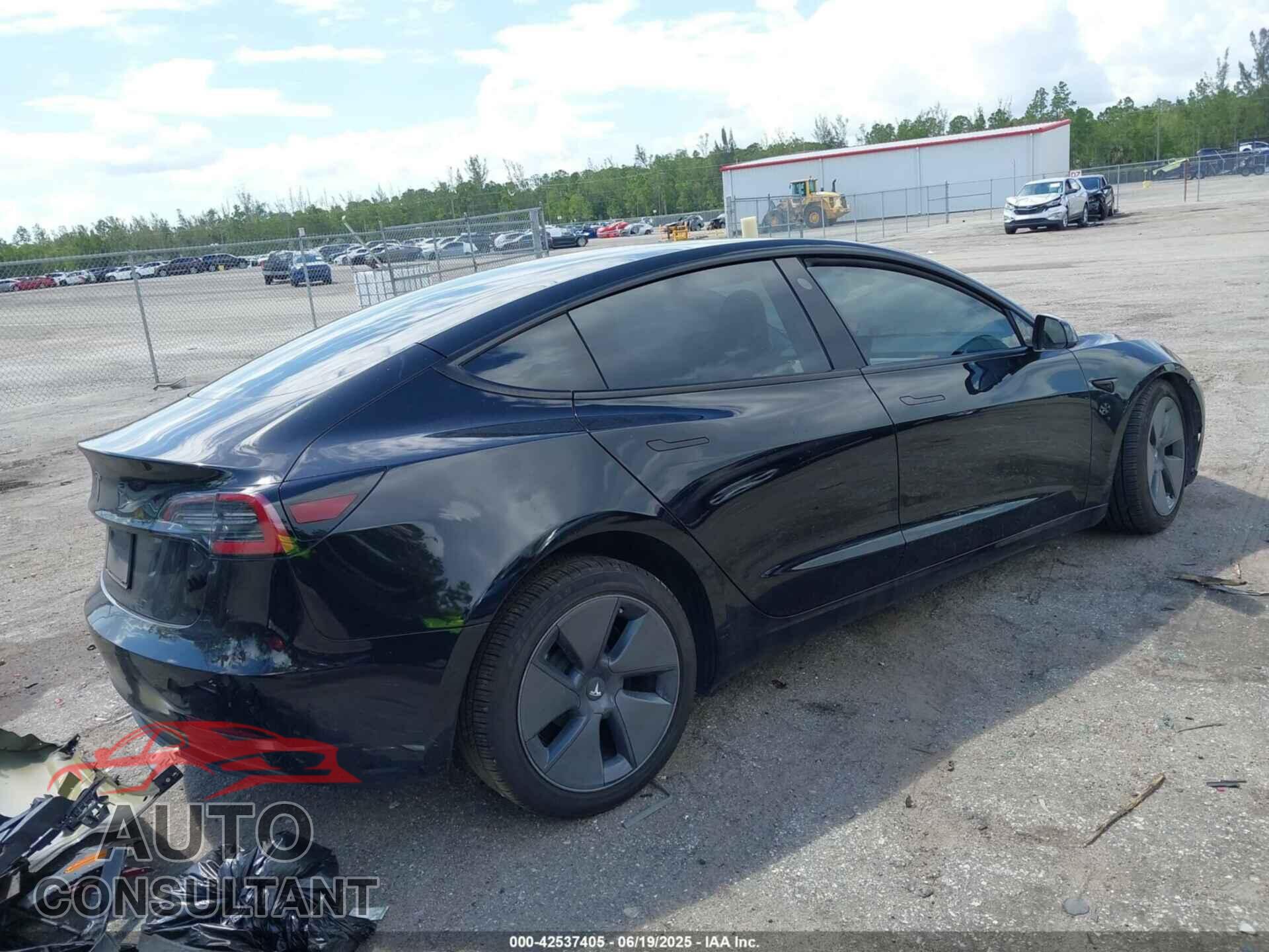 TESLA MODEL 3 2021 - 5YJ3E1EA0MF084849