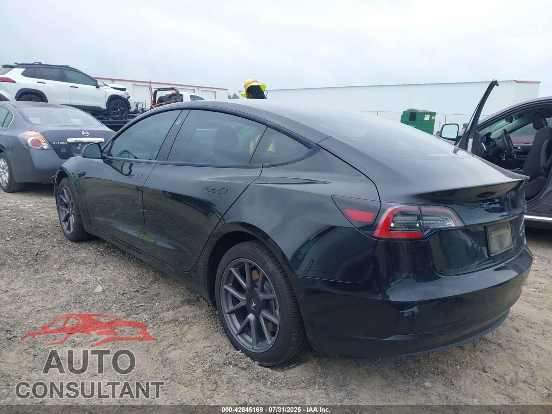 TESLA MODEL 3 2022 - 5YJ3E1EB8NF104629