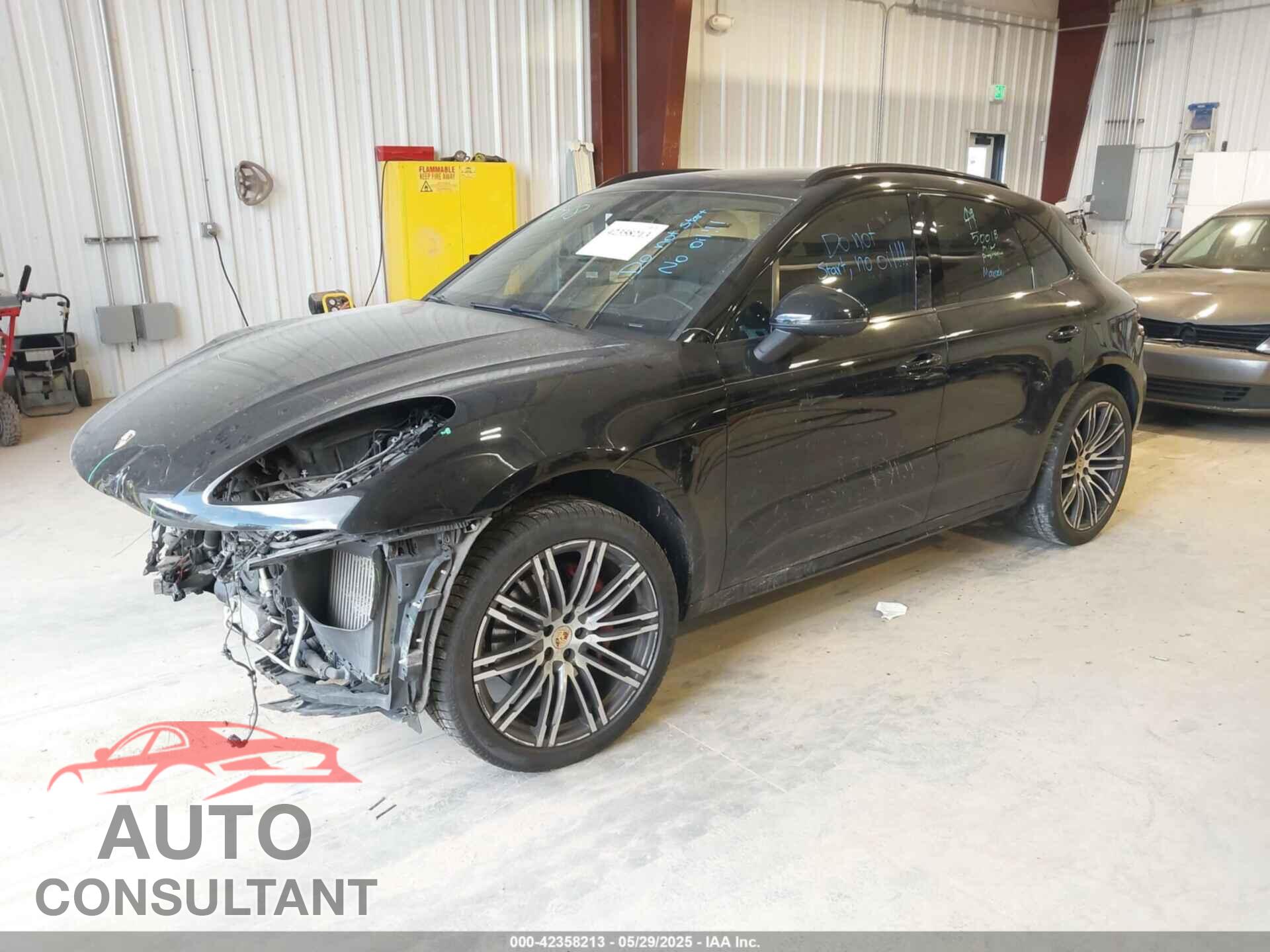 PORSCHE MACAN 2017 - WP1AG2A56HLB51567