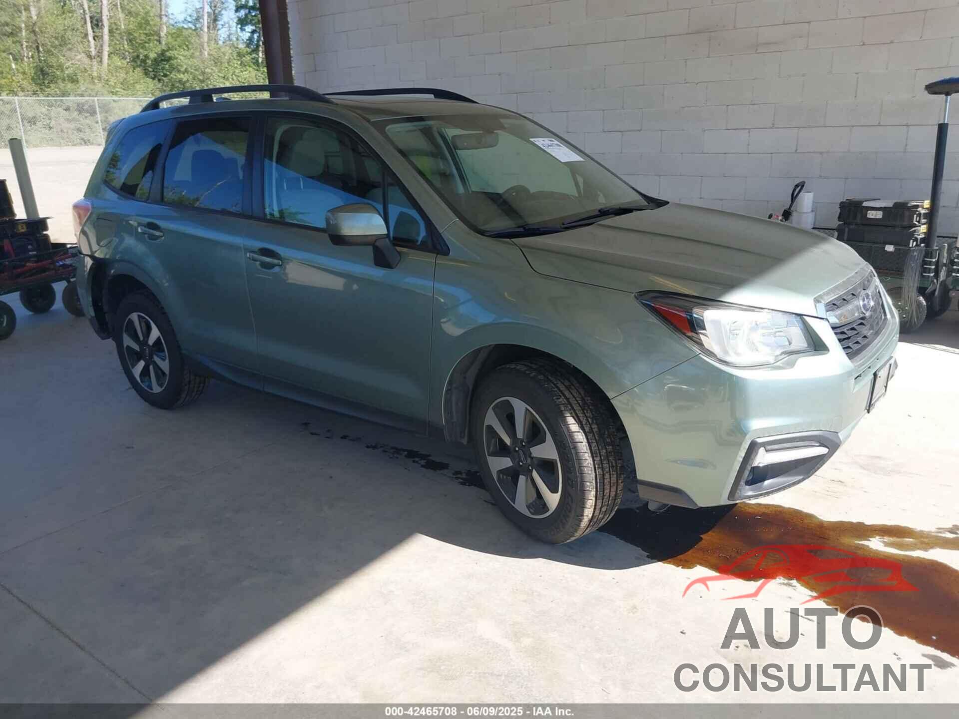 SUBARU FORESTER 2018 - JF2SJAEC3JH592349
