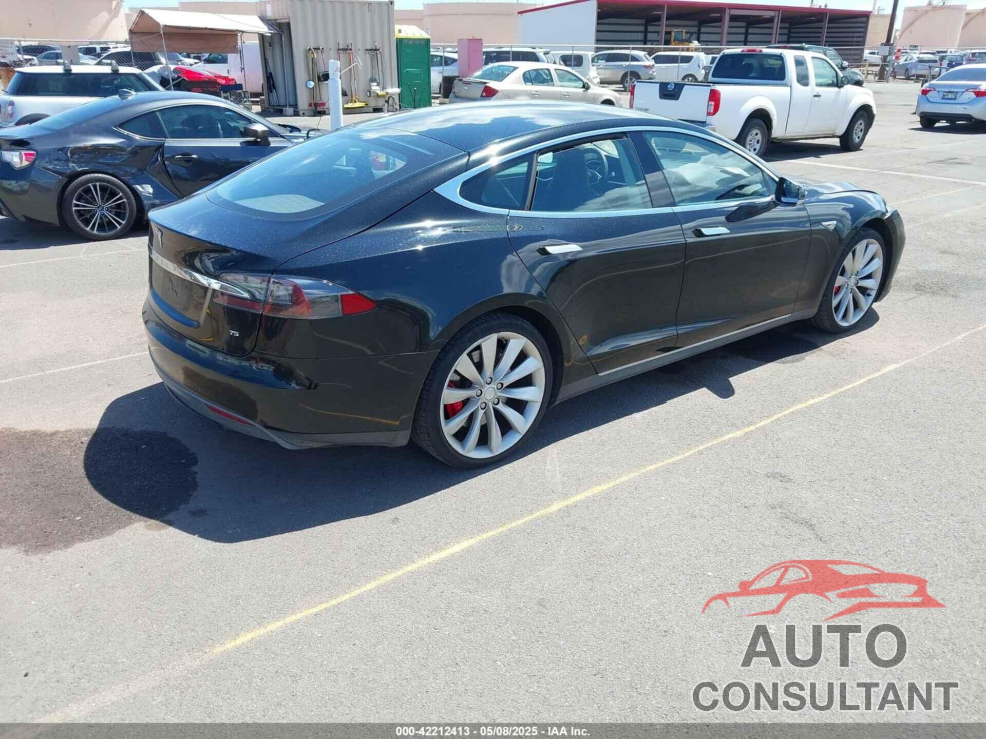 TESLA MODEL S 2013 - 5YJSA1CG0DFP17932