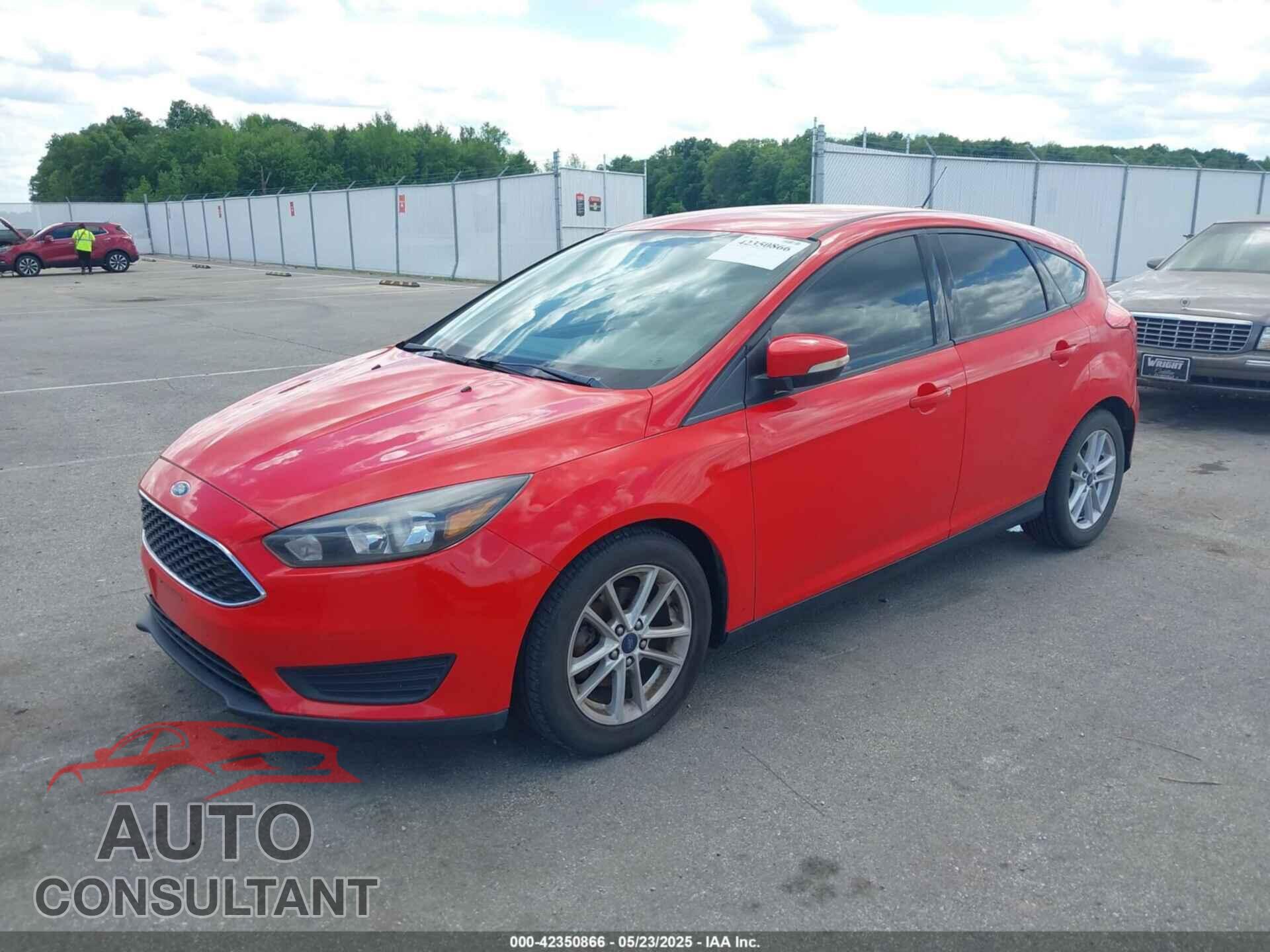 FORD FOCUS 2017 - 1FADP3K26HL231370