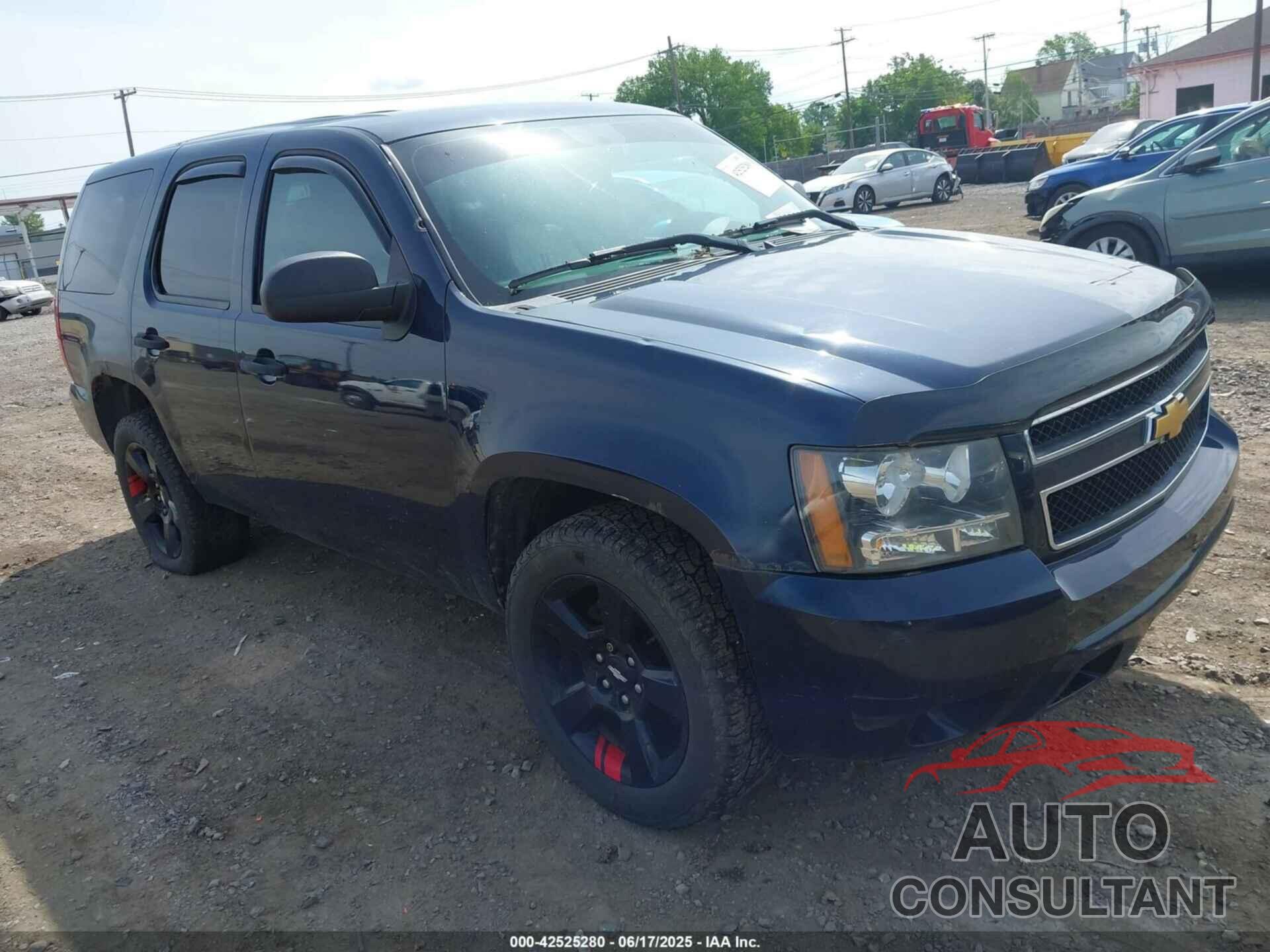 CHEVROLET TAHOE 2012 - 1GNLC2E02CR315009