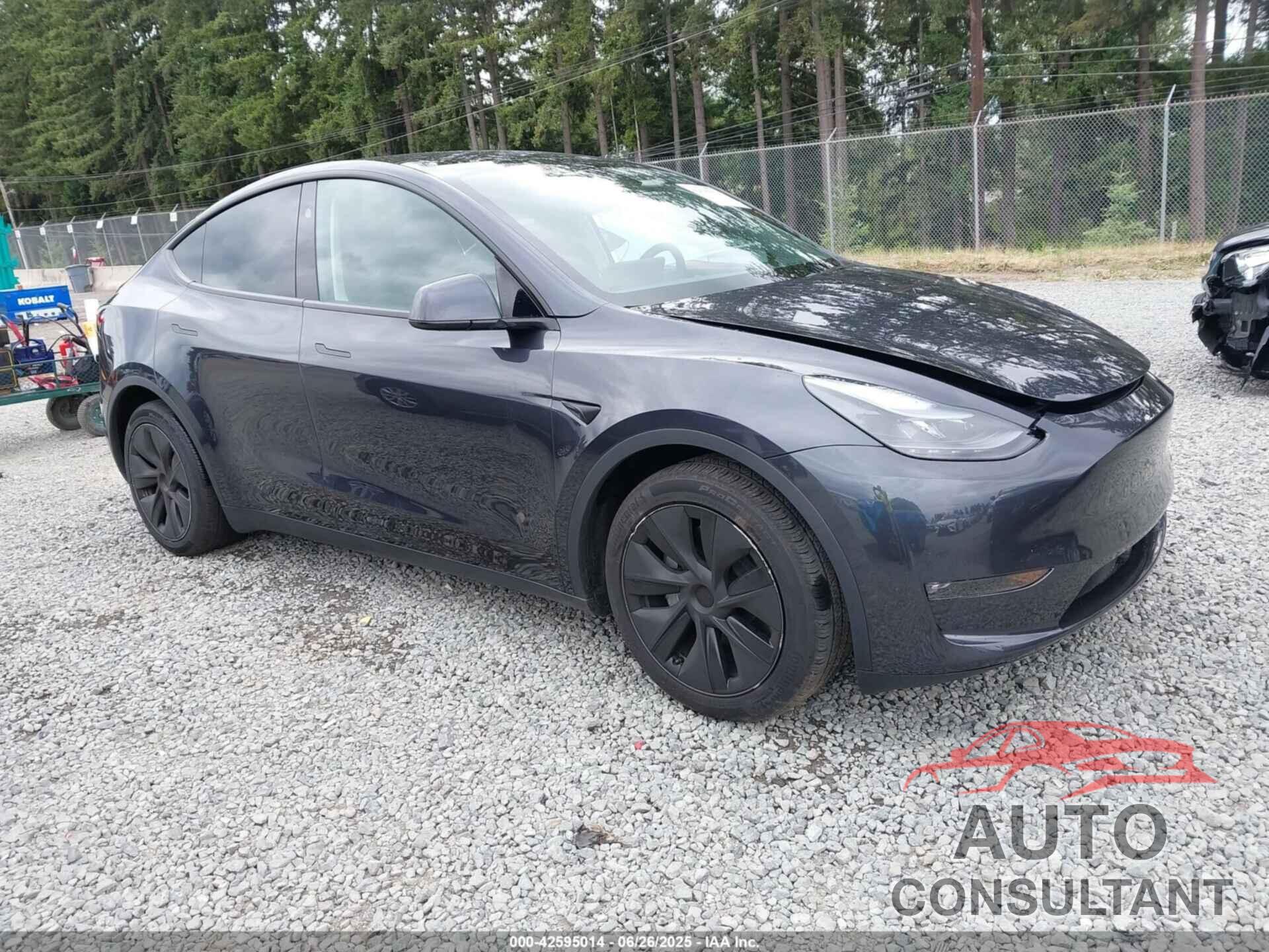 TESLA MODEL Y 2025 - 7SAYGDEE6SF291427