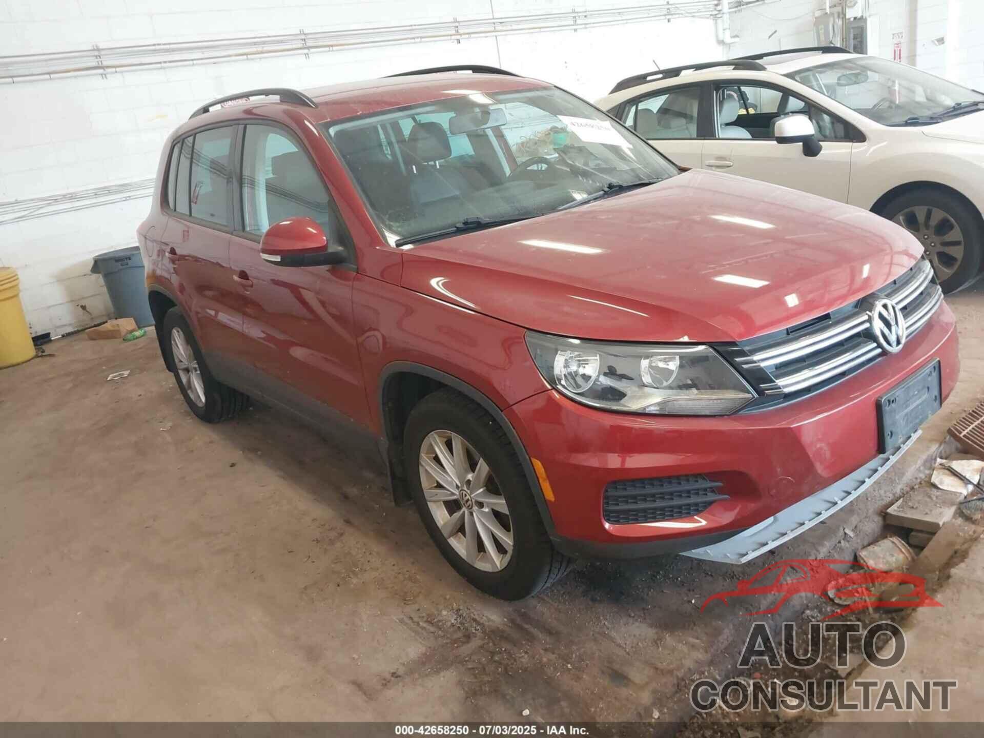 VOLKSWAGEN TIGUAN 2015 - WVGBV7AXXFW019137