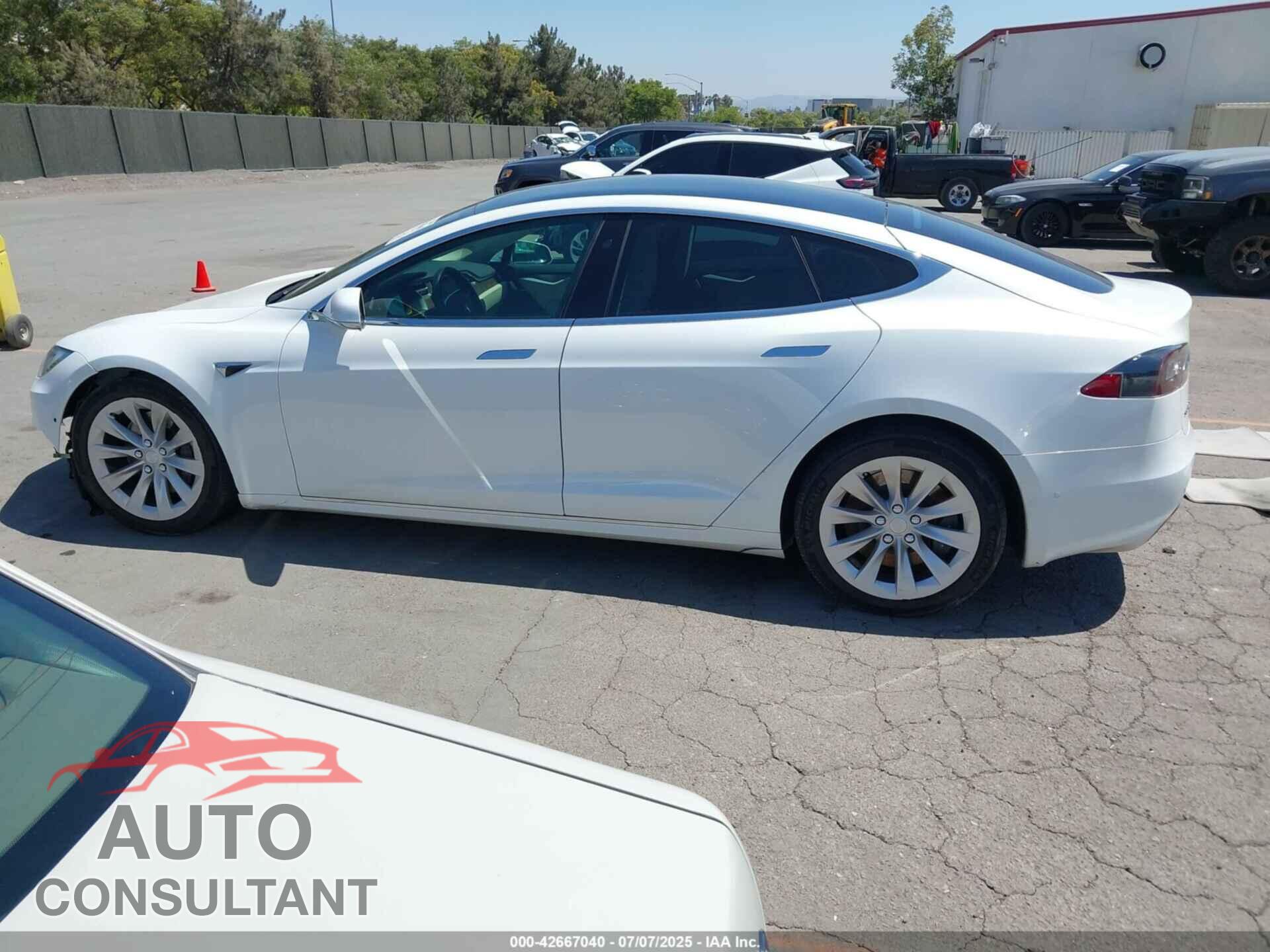 TESLA MODEL S 2017 - 5YJSA1E19HF215502