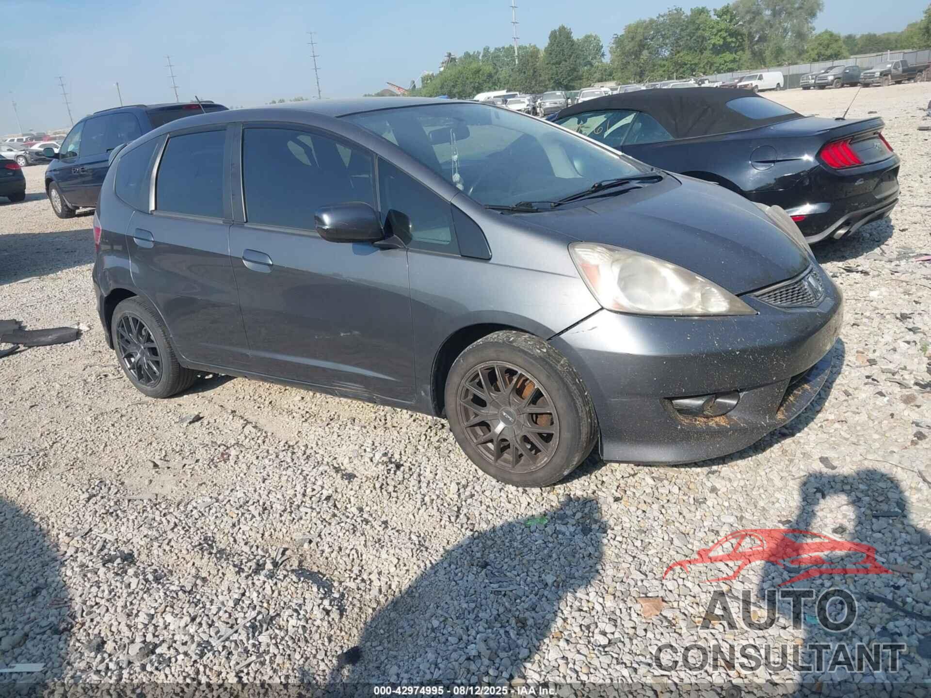 HONDA FIT 2011 - JHMGE8H55BC024910