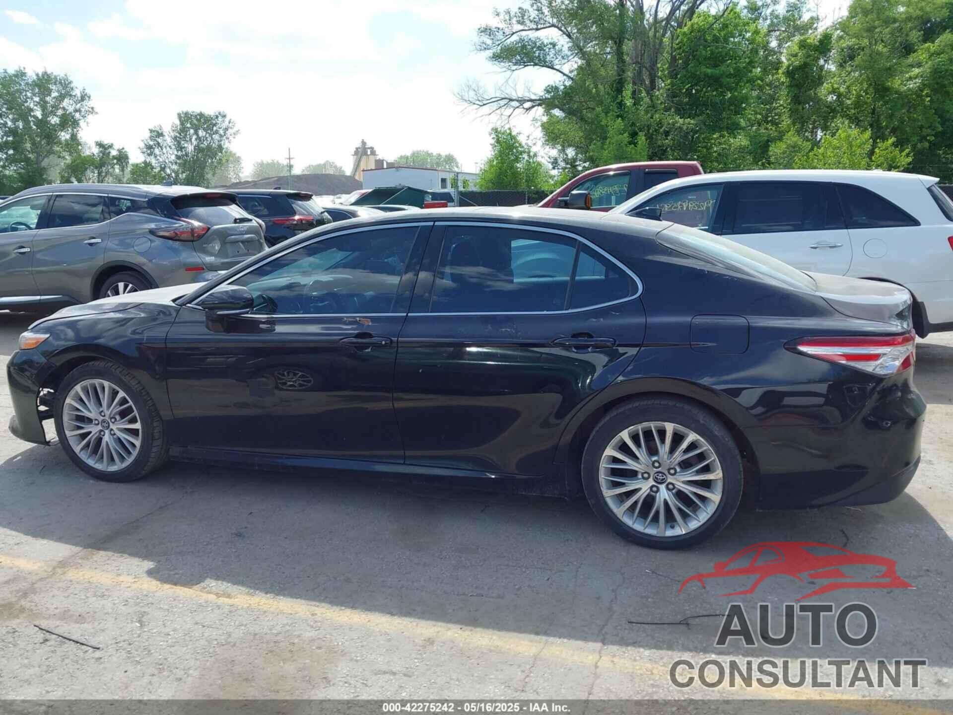 TOYOTA CAMRY 2019 - 4T1B11HK4KU159810