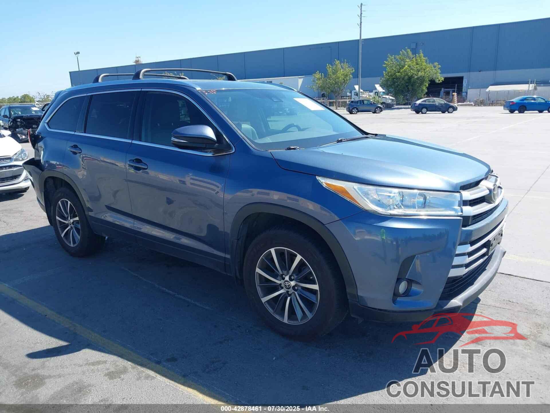 TOYOTA HIGHLANDER 2019 - 5TDJZRFH0KS744483