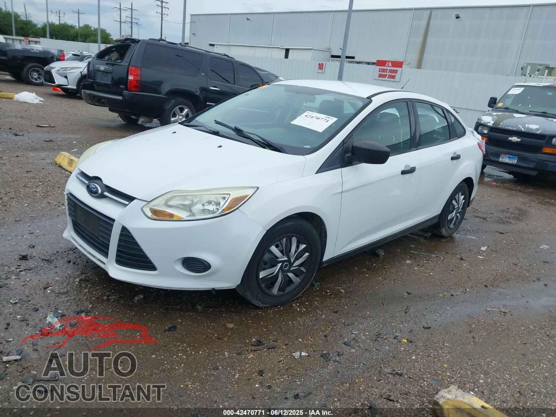 FORD FOCUS 2013 - 1FADP3E28DL320721