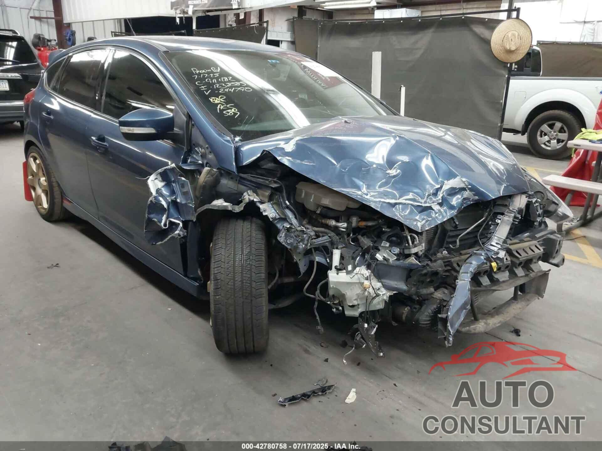 FORD FOCUS ST 2018 - 1FADP3L93JL244790