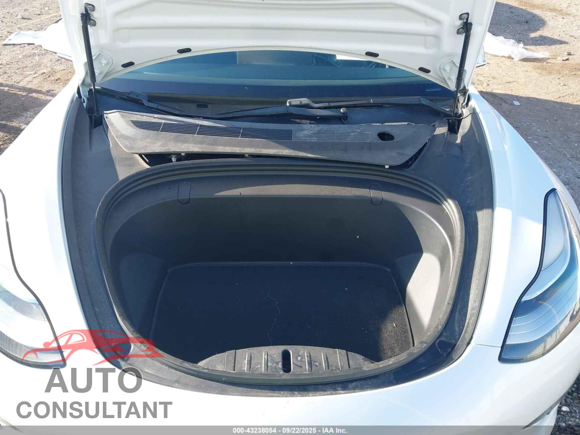 TESLA MODEL 3 2018 - 5YJ3E1EA1JF076853