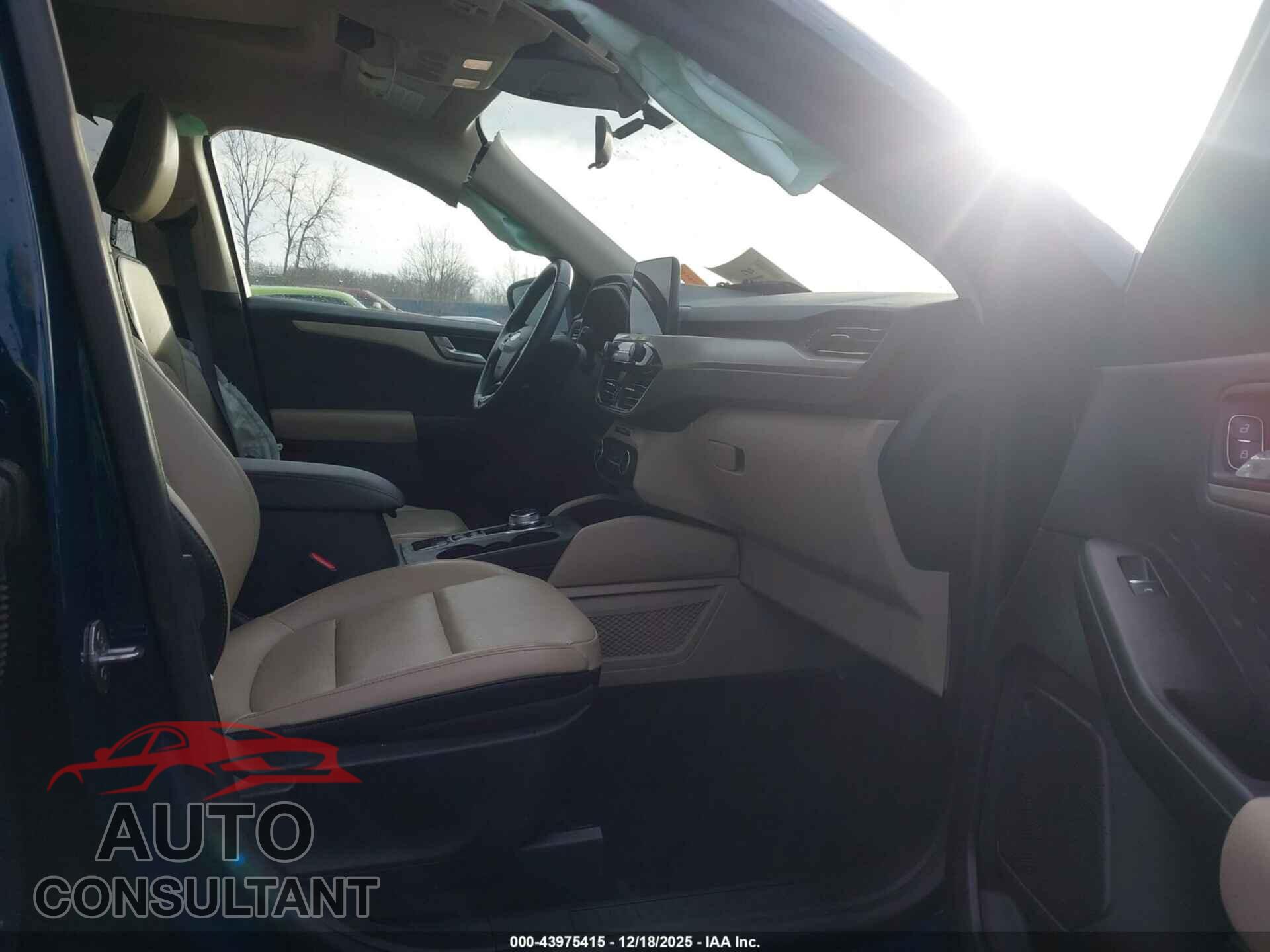 FORD ESCAPE 2020 - 1FMCU9H62LUA97208
