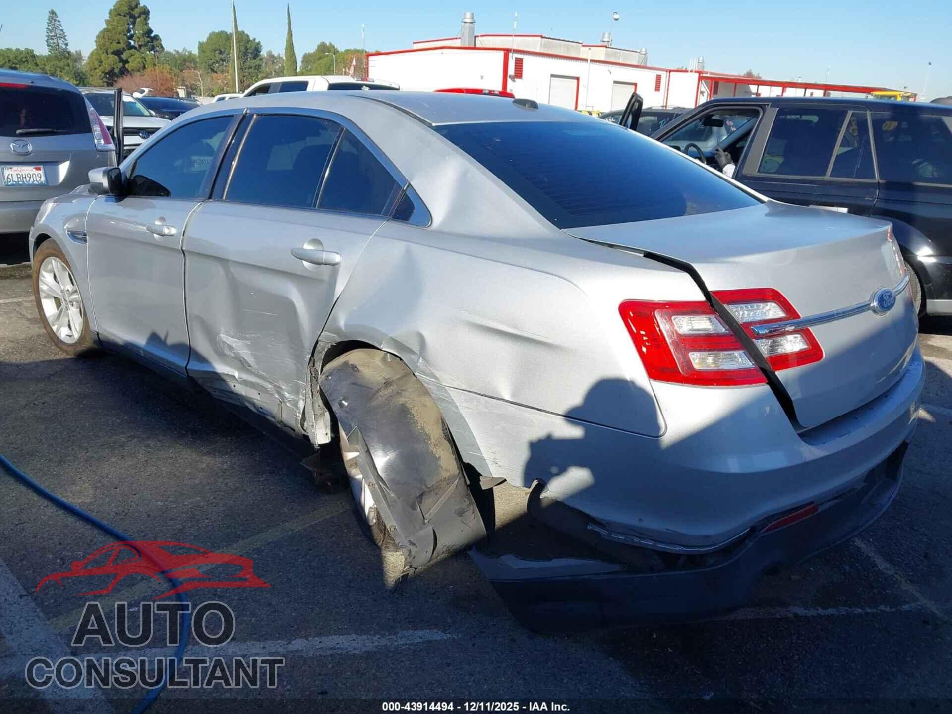 FORD TAURUS 2013 - 1FAHP2E82DG167536