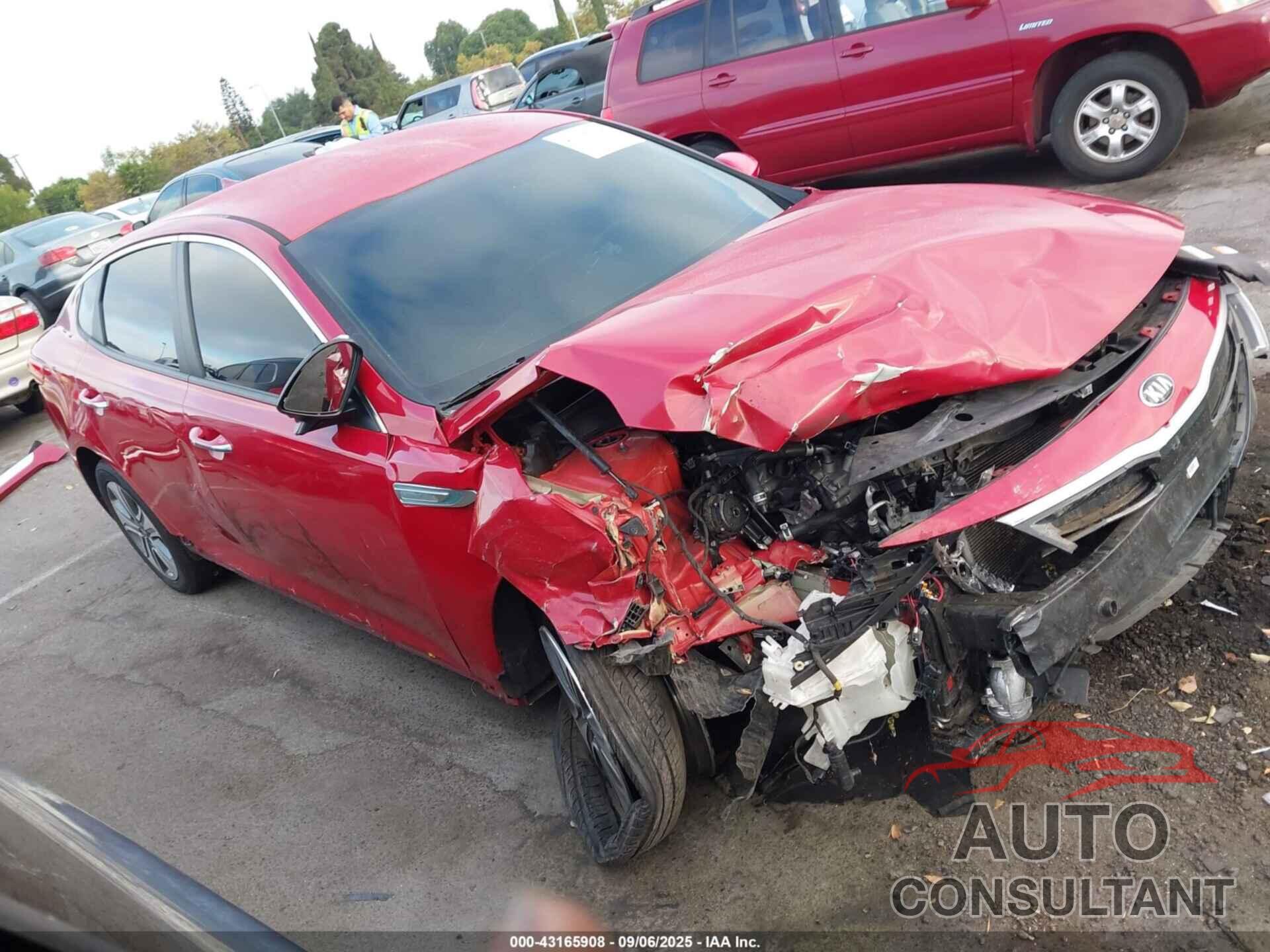 KIA OPTIMA HYBRID 2017 - KNAGU4LEXH5011598