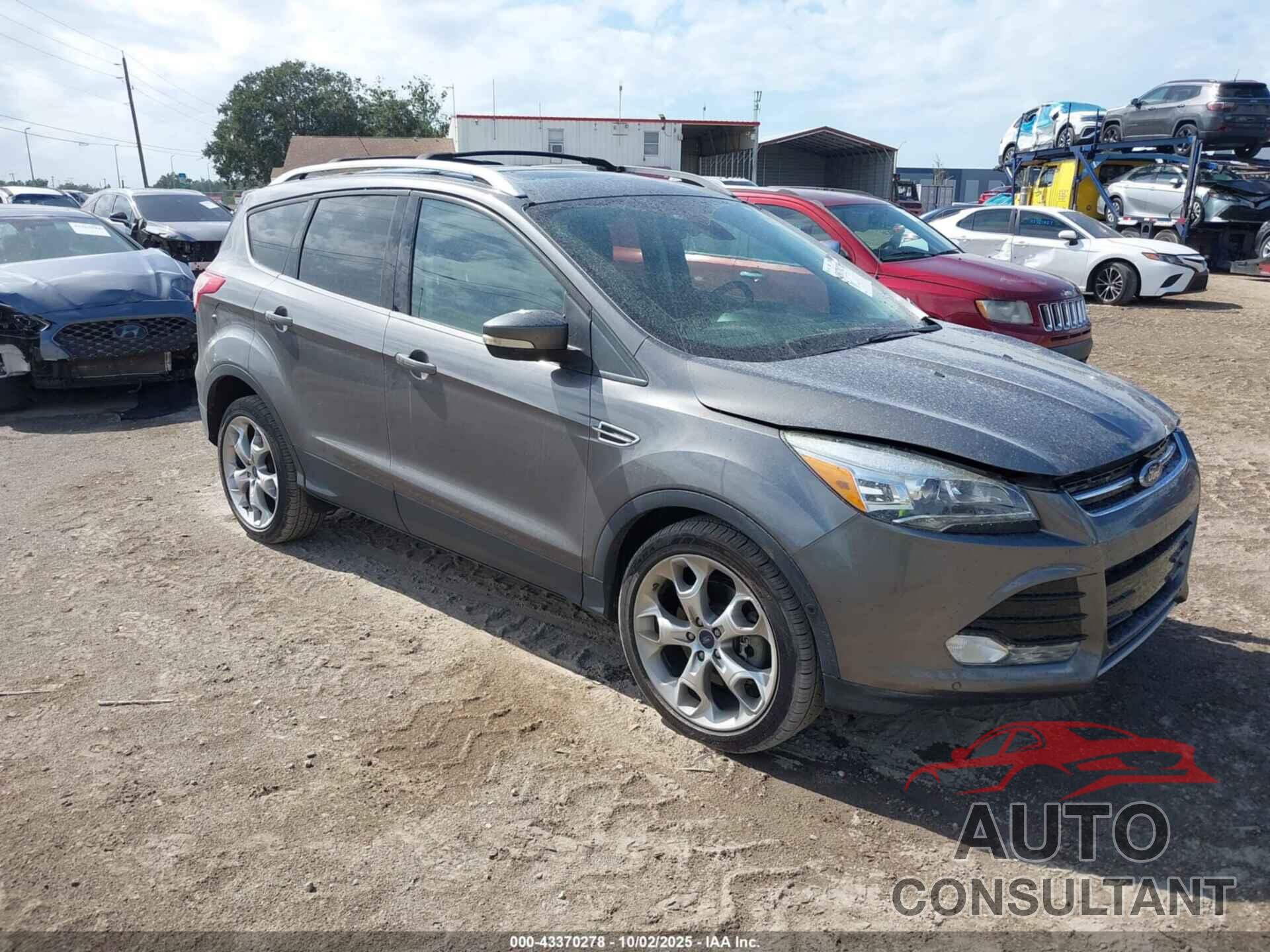 FORD ESCAPE 2013 - 1FMCU9J98DUB61760