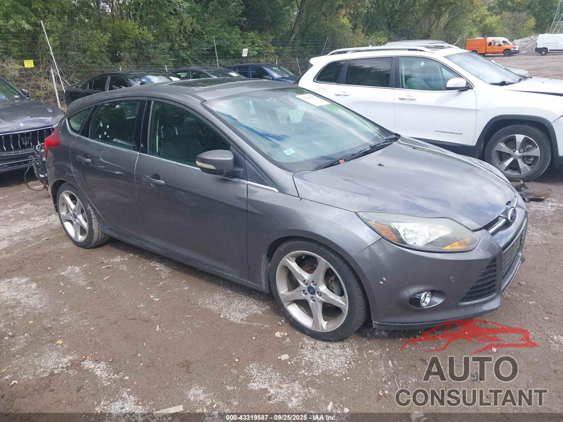 FORD FOCUS 2012 - 1FAHP3N29CL365618